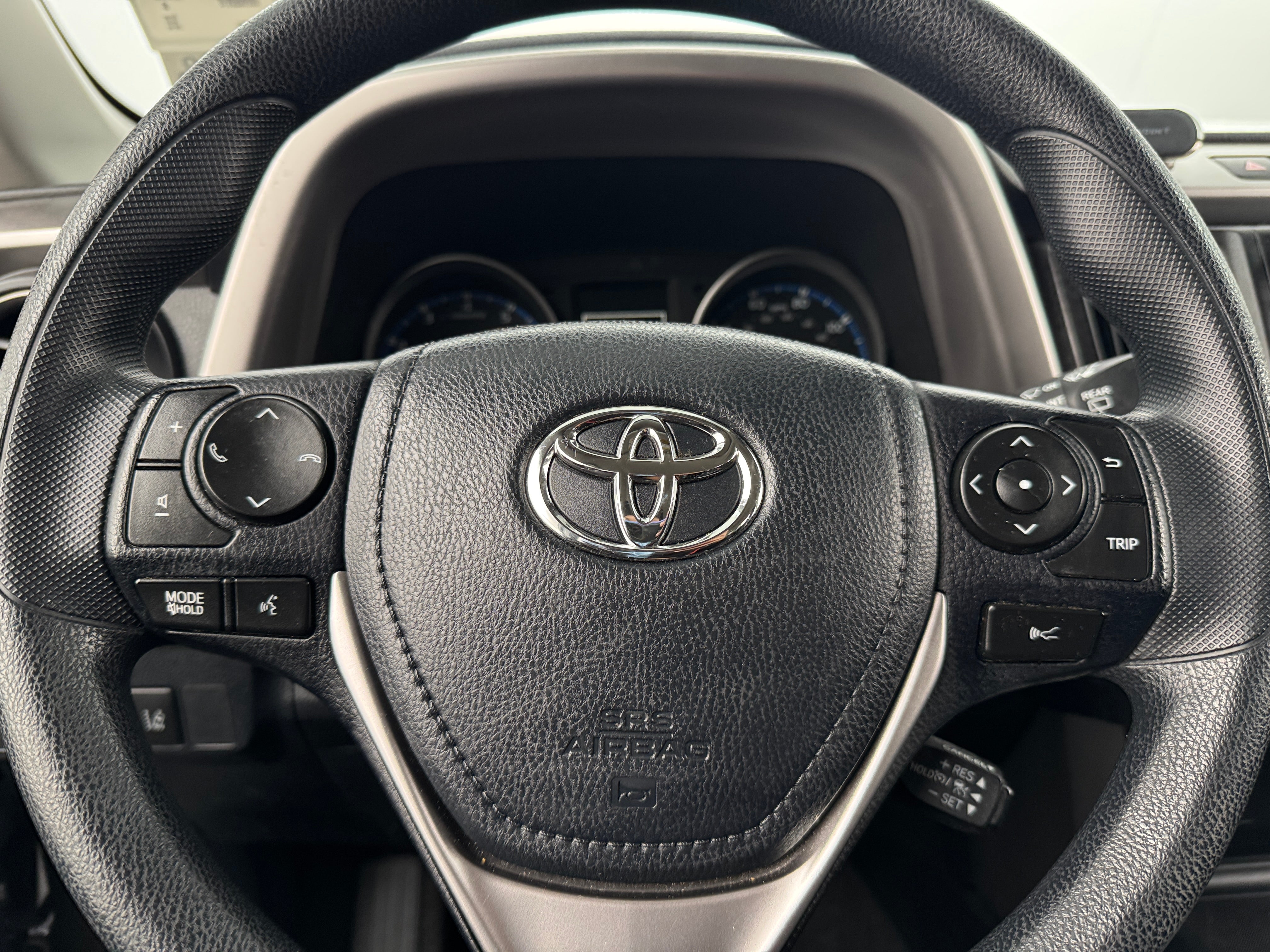 2018 Toyota RAV4 LE 5