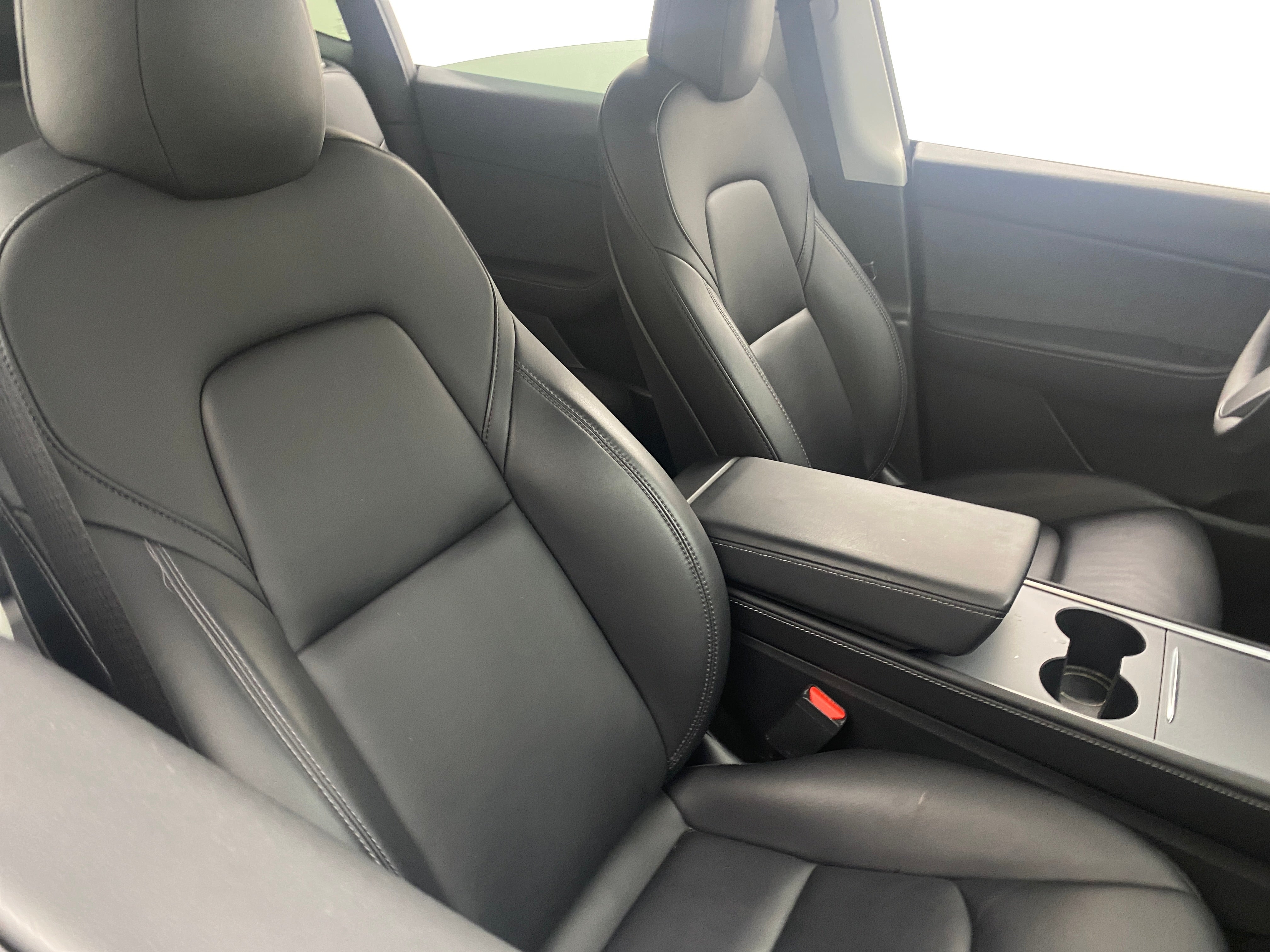 2022 Tesla Model Y Long Range 2