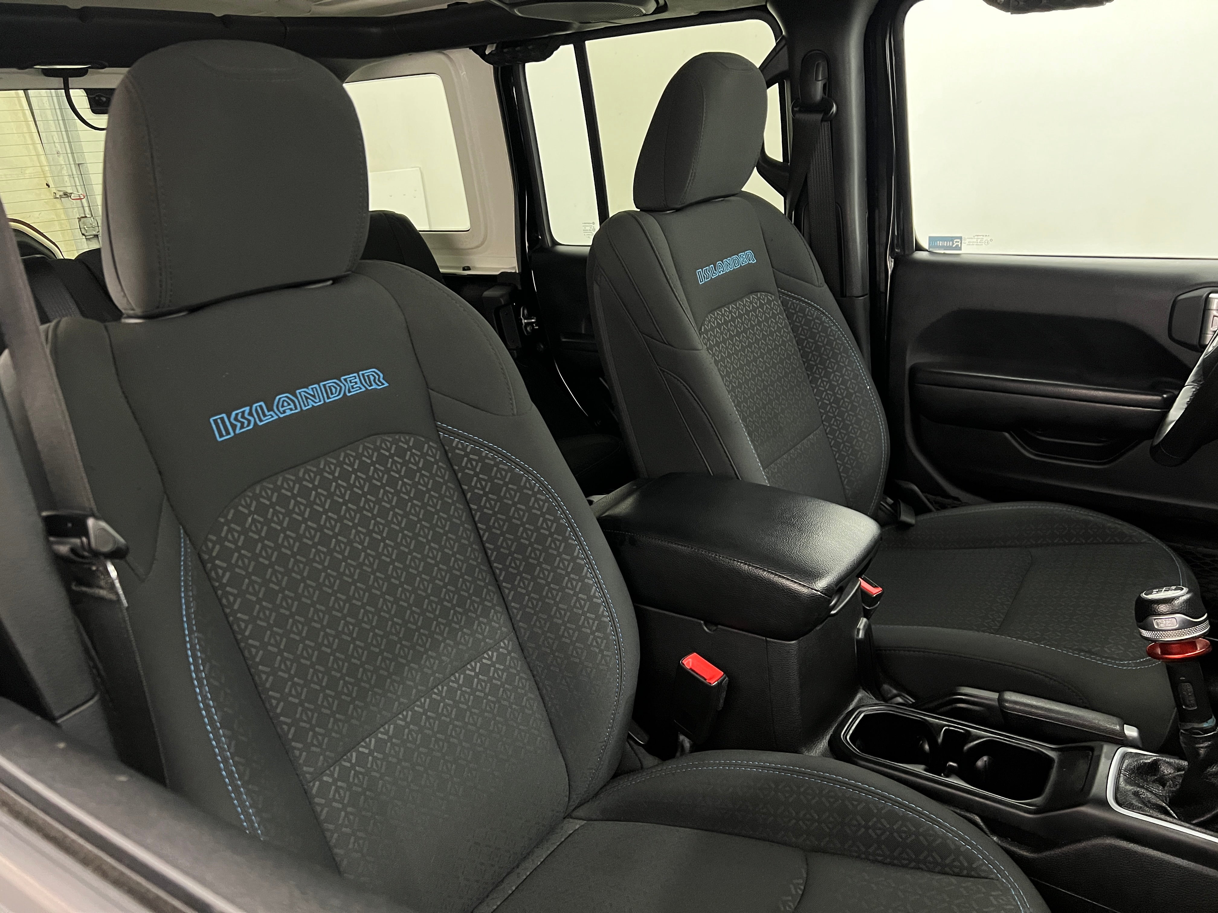 2021 Jeep Wrangler Unlimited Islander 2