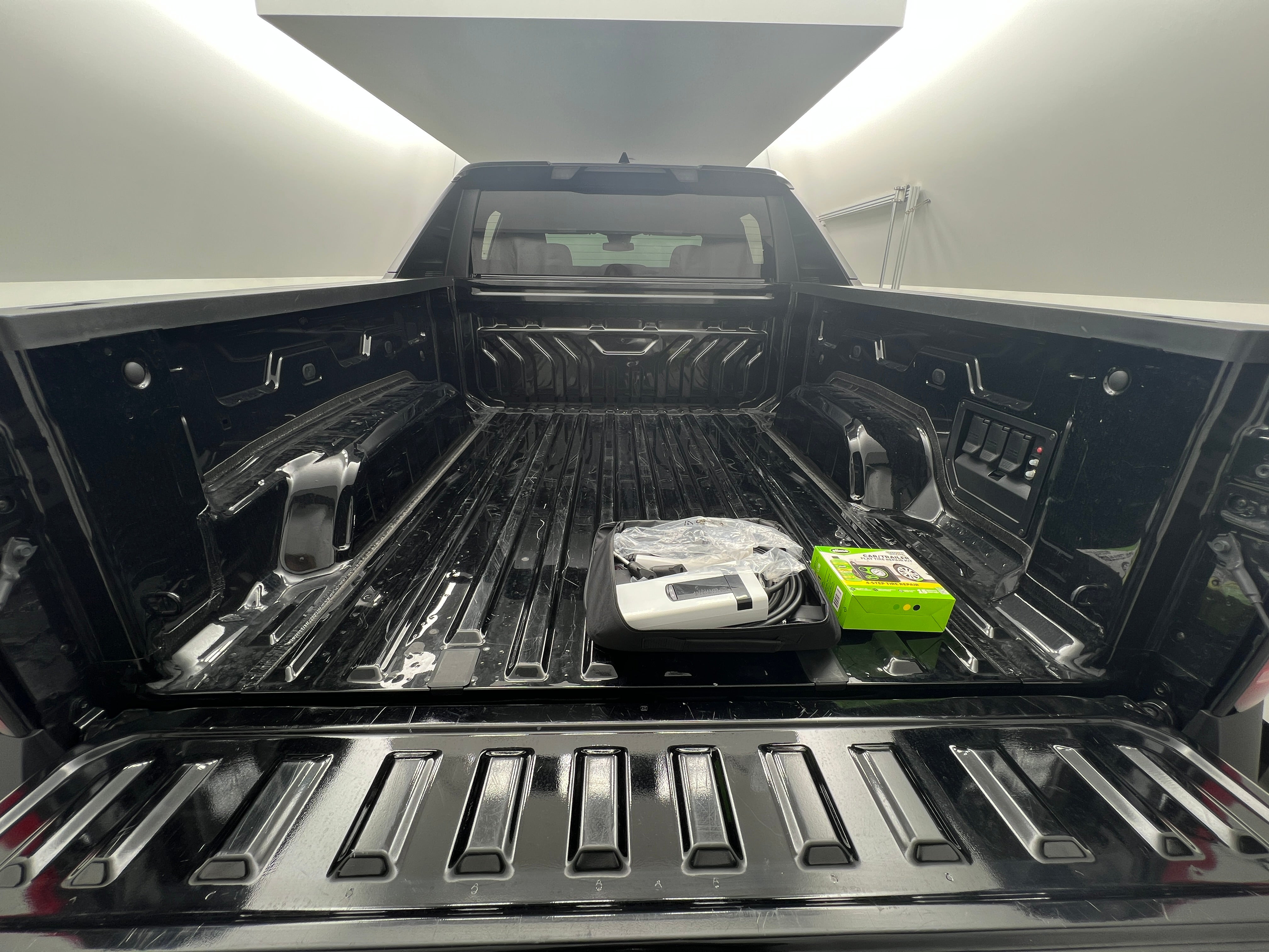 2024 Chevrolet Silverado EV Work Truck 7