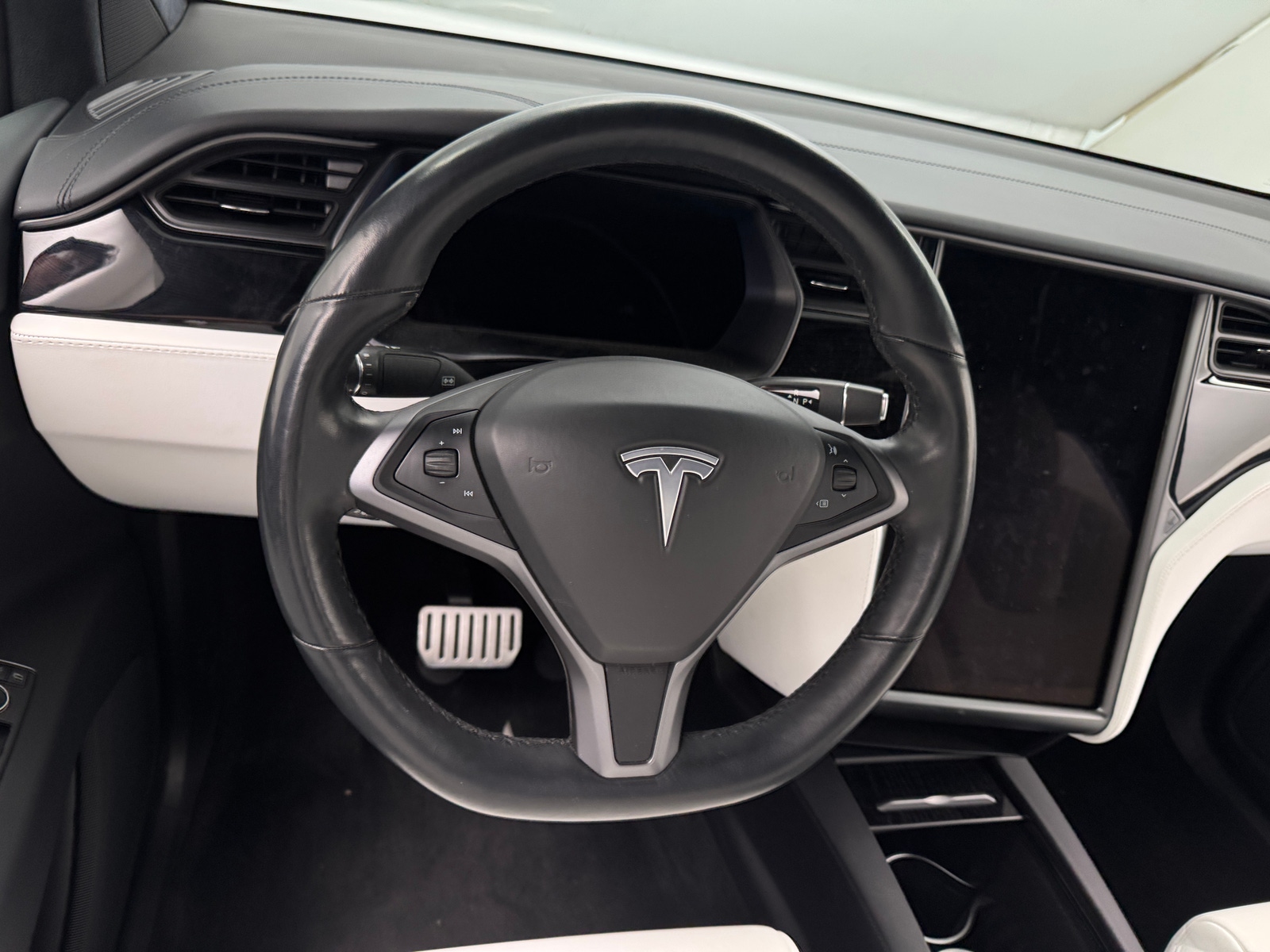 Thumbnail: 2020 Tesla Model X - 4
