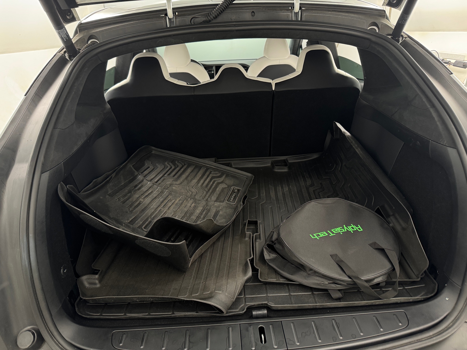 Thumbnail: 2020 Tesla Model X - 6