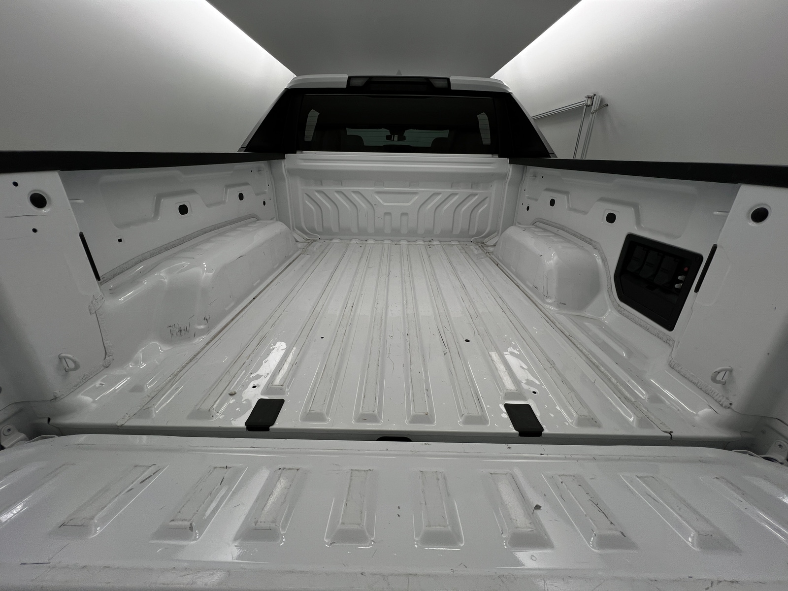 Thumbnail: 2024 Chevrolet Silverado EV - 7