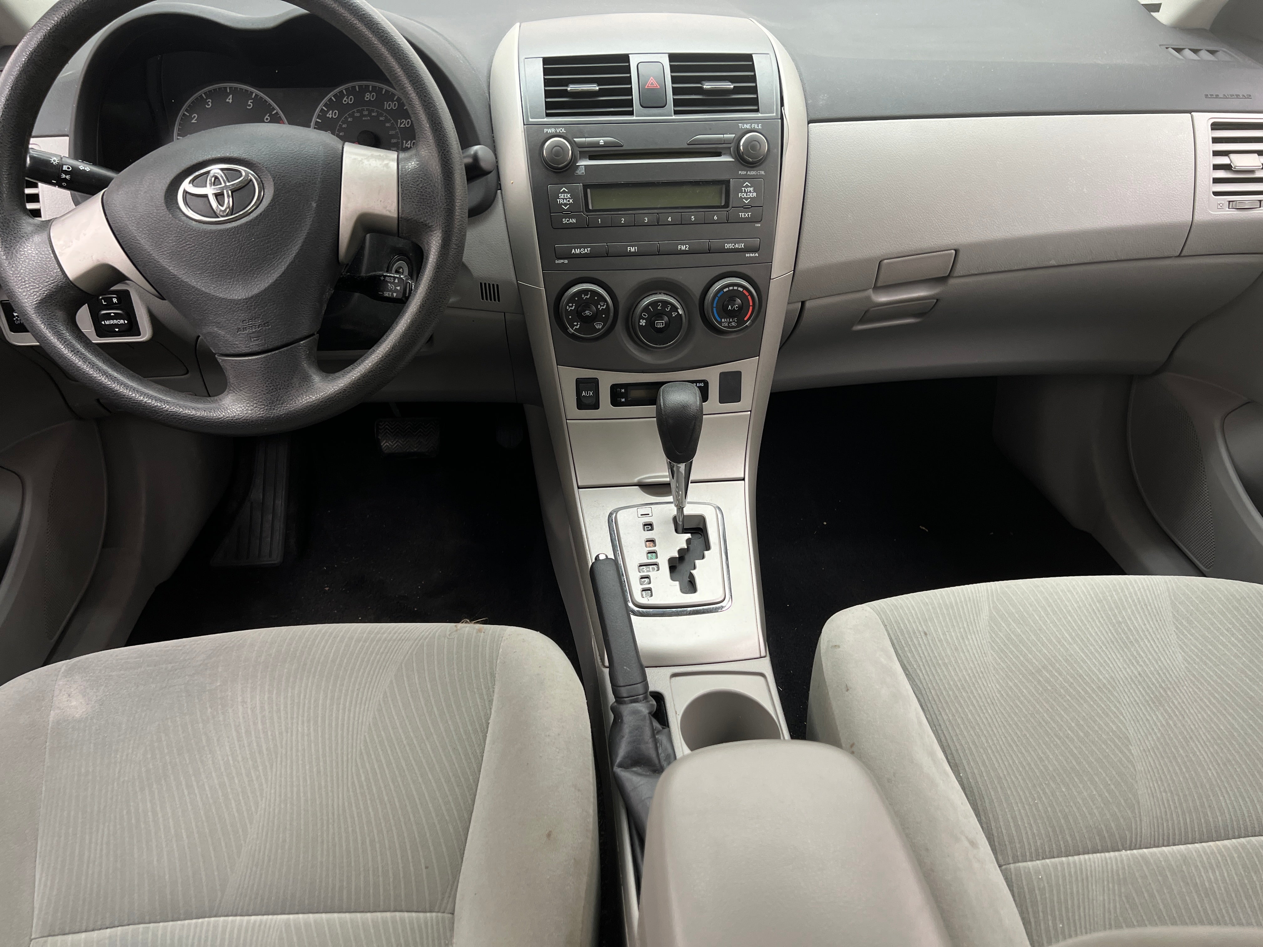 2011 Toyota Corolla LE 3