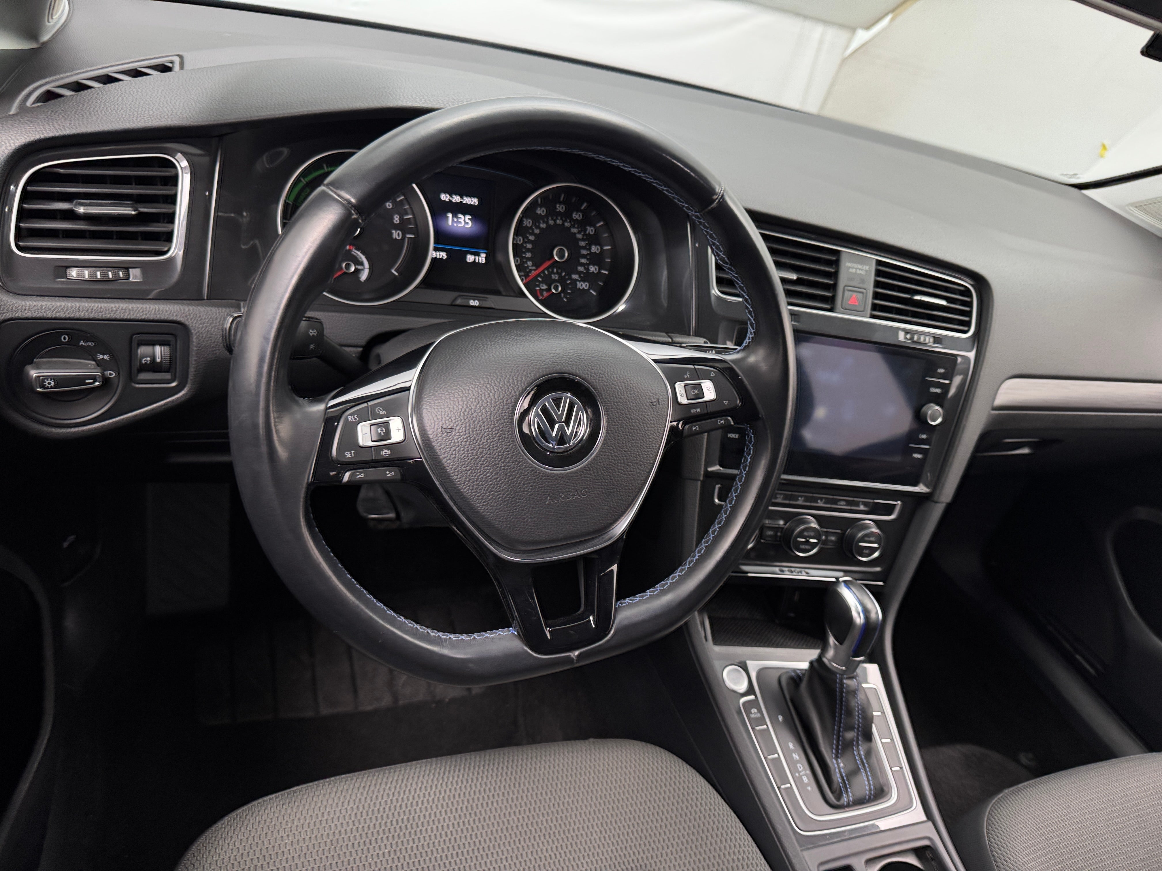 2019 Volkswagen e-Golf SE 5