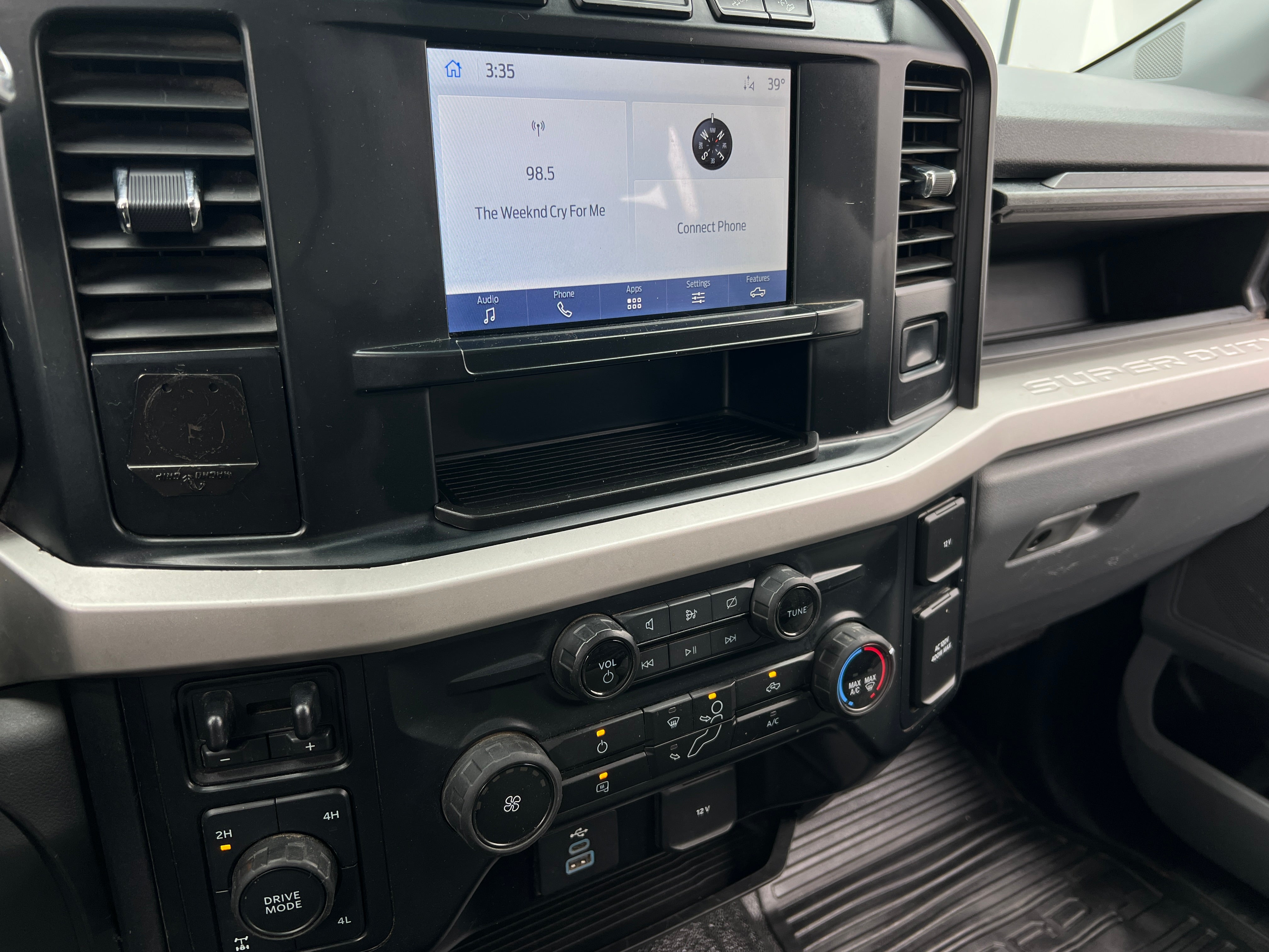 2023 Ford Econoline E-250 4