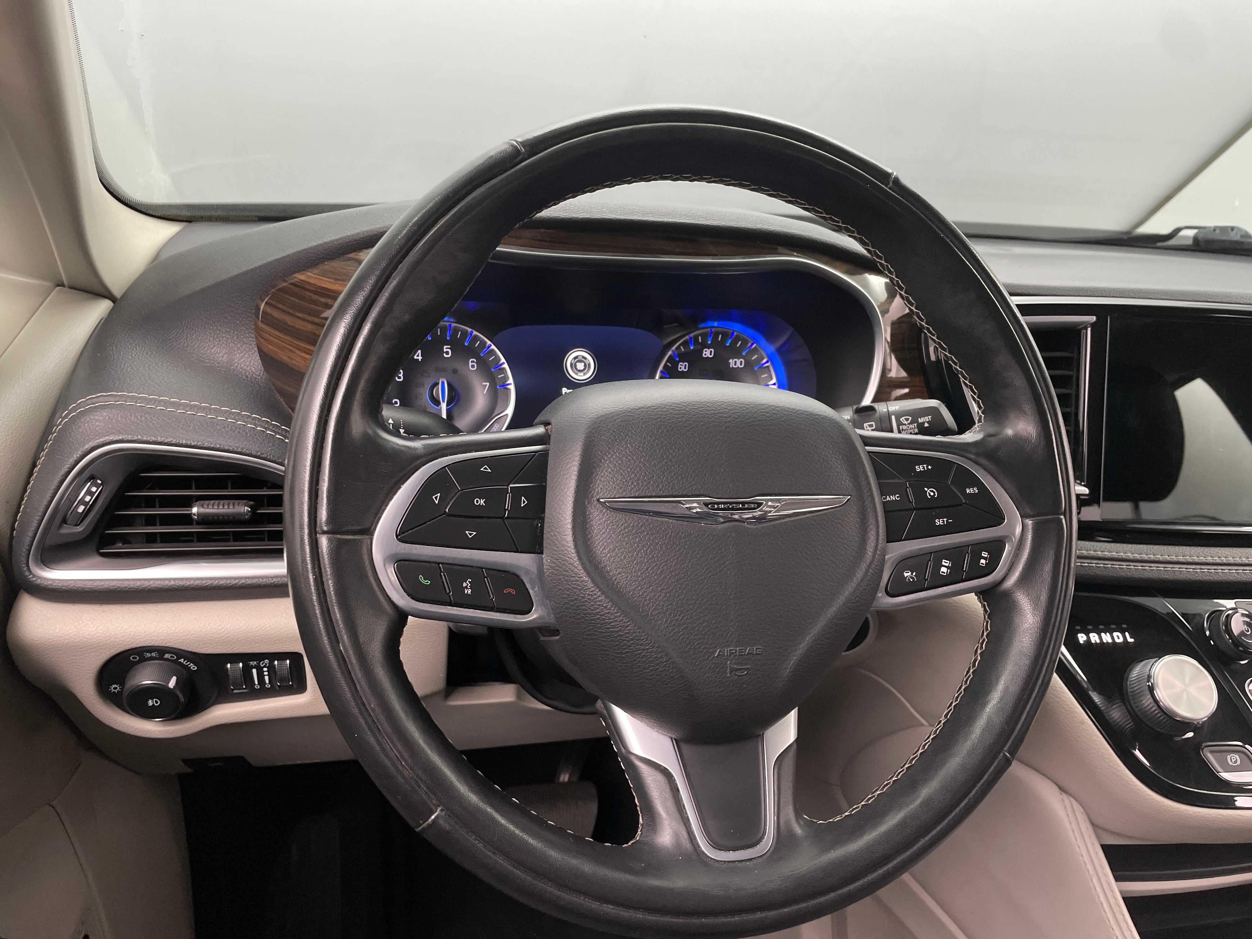 2022 Chrysler Pacifica Limited 4