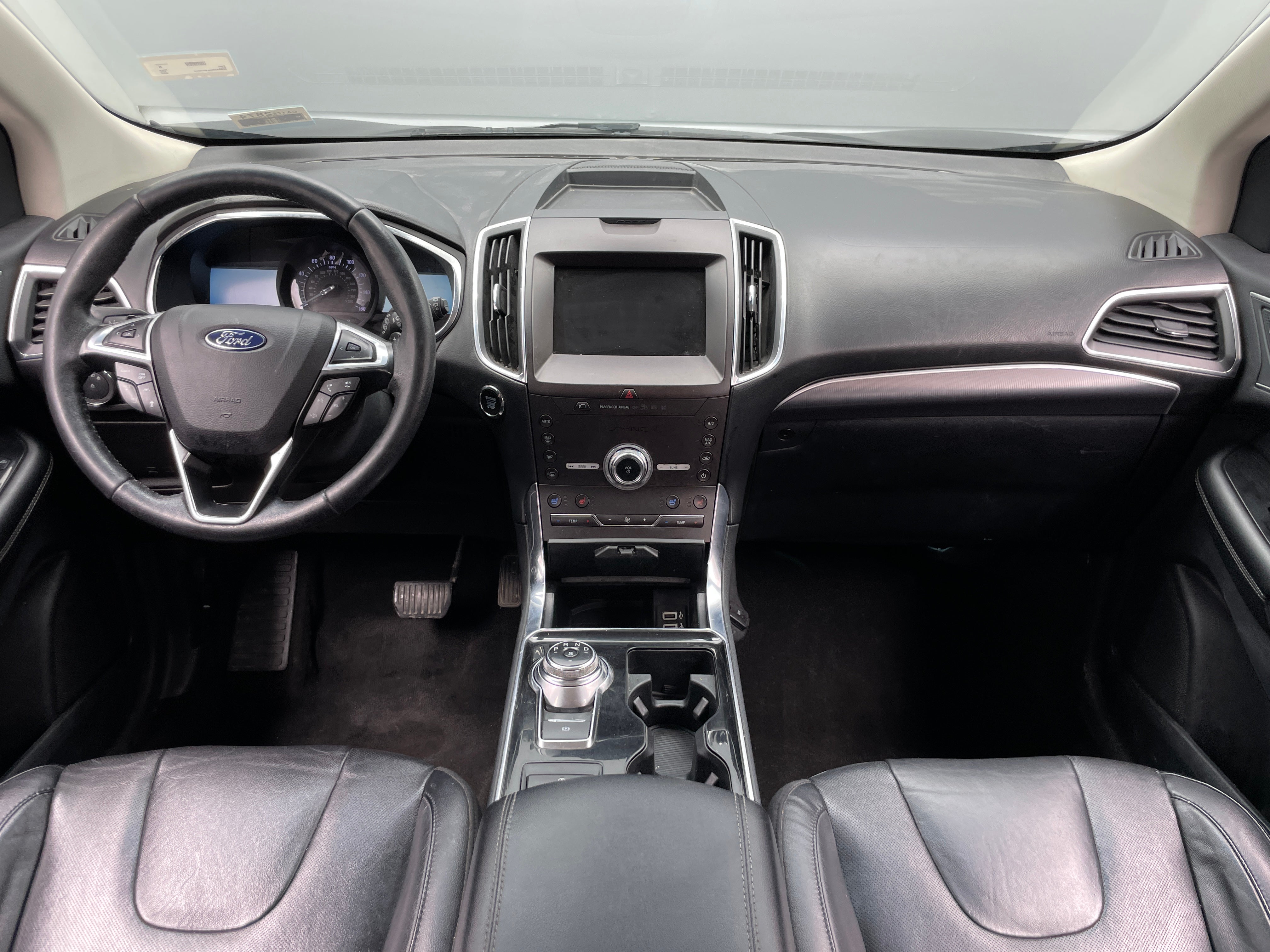 2020 Ford Edge Titanium 2