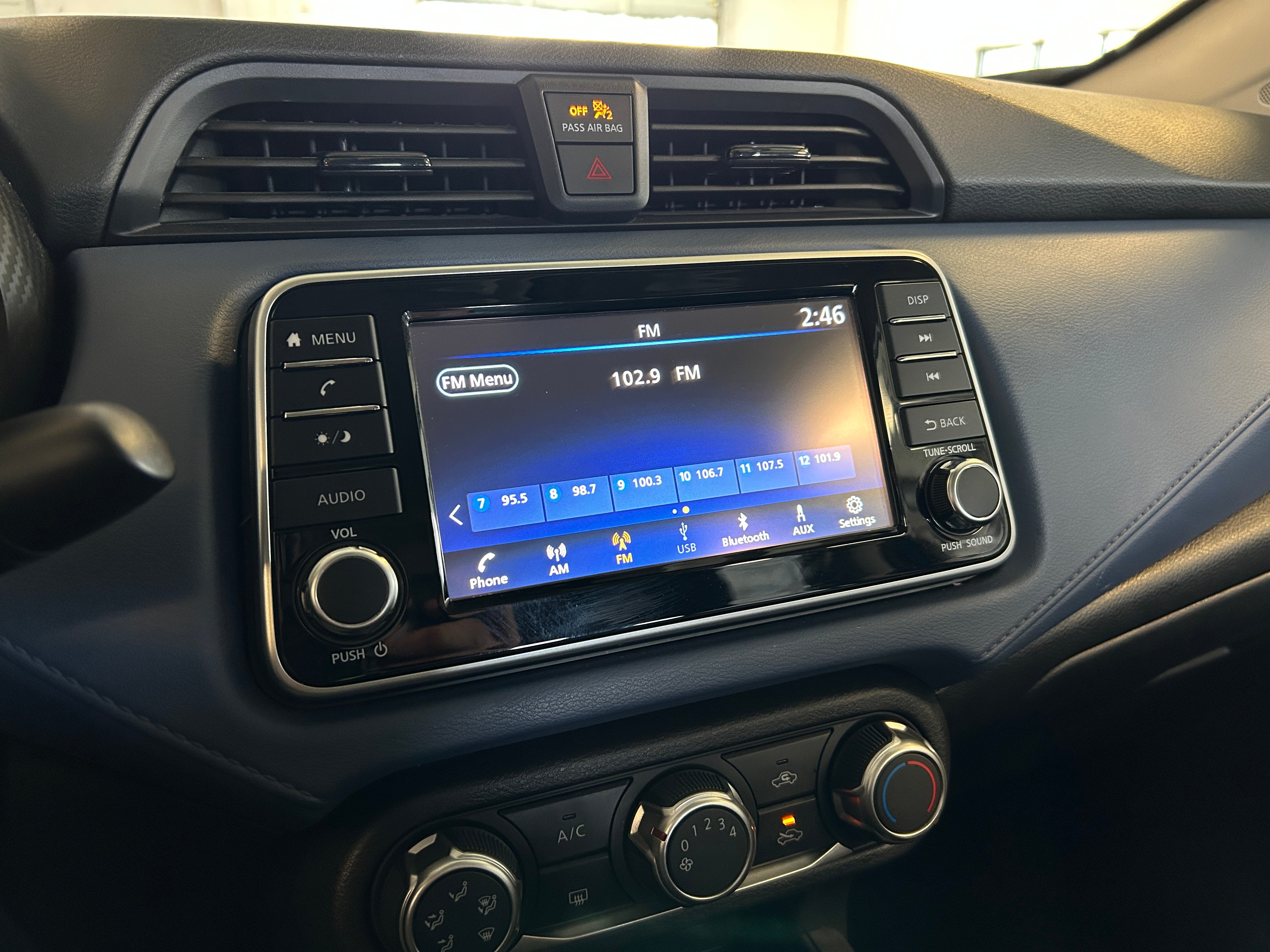 2023 Nissan Versa SV 4
