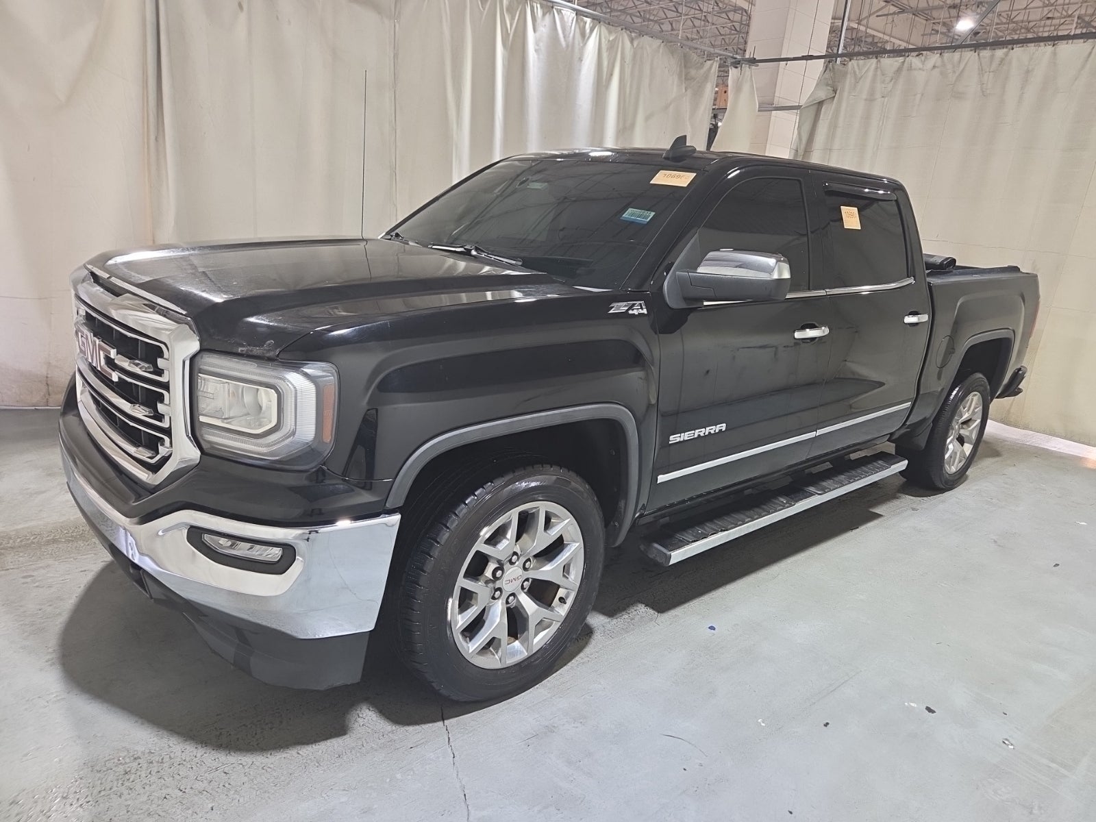 2018 GMC Sierra 1500 4WD Crew Cab 143.5" SLT