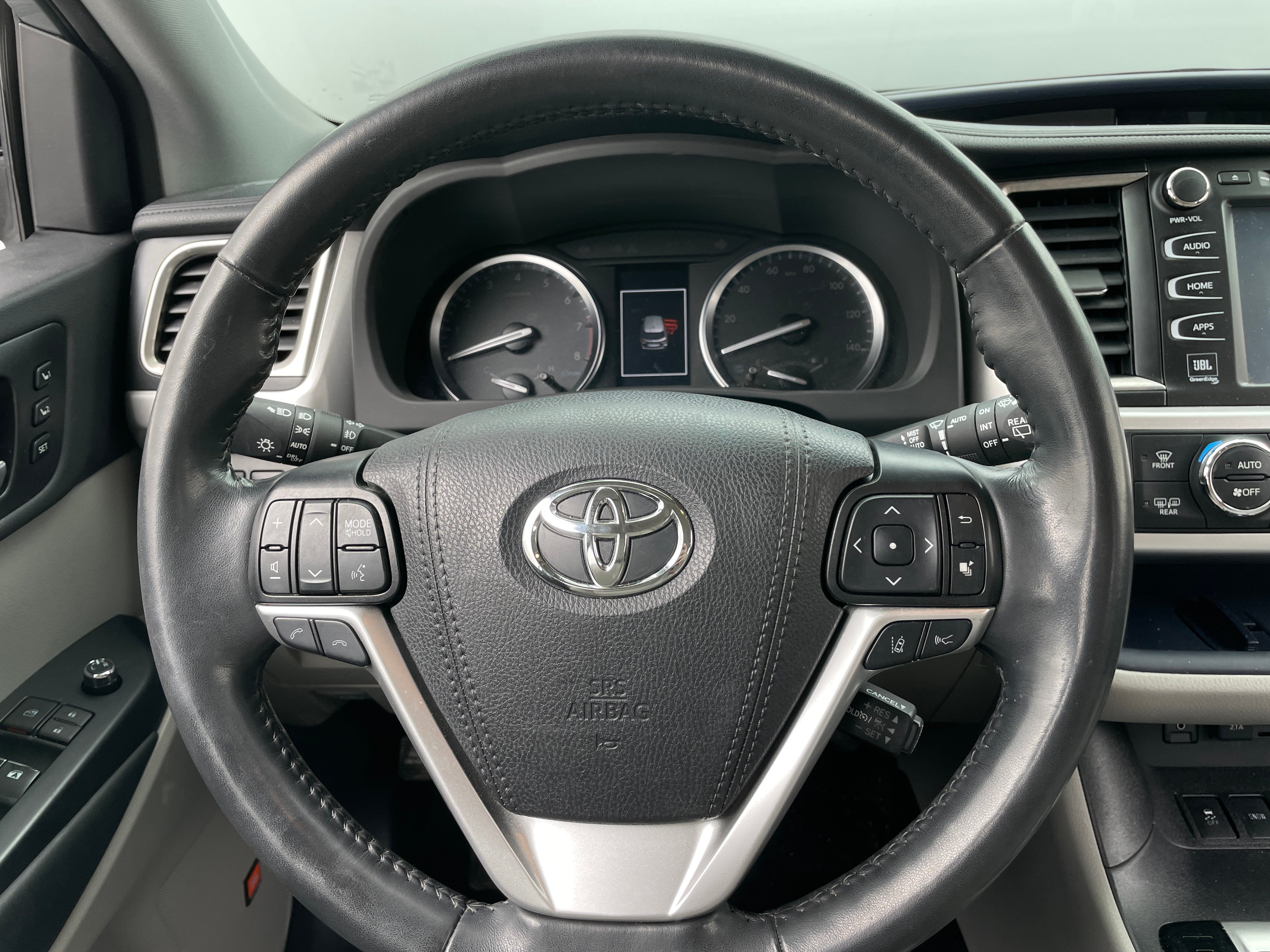 2019 Toyota Highlander Limited Platinum 4