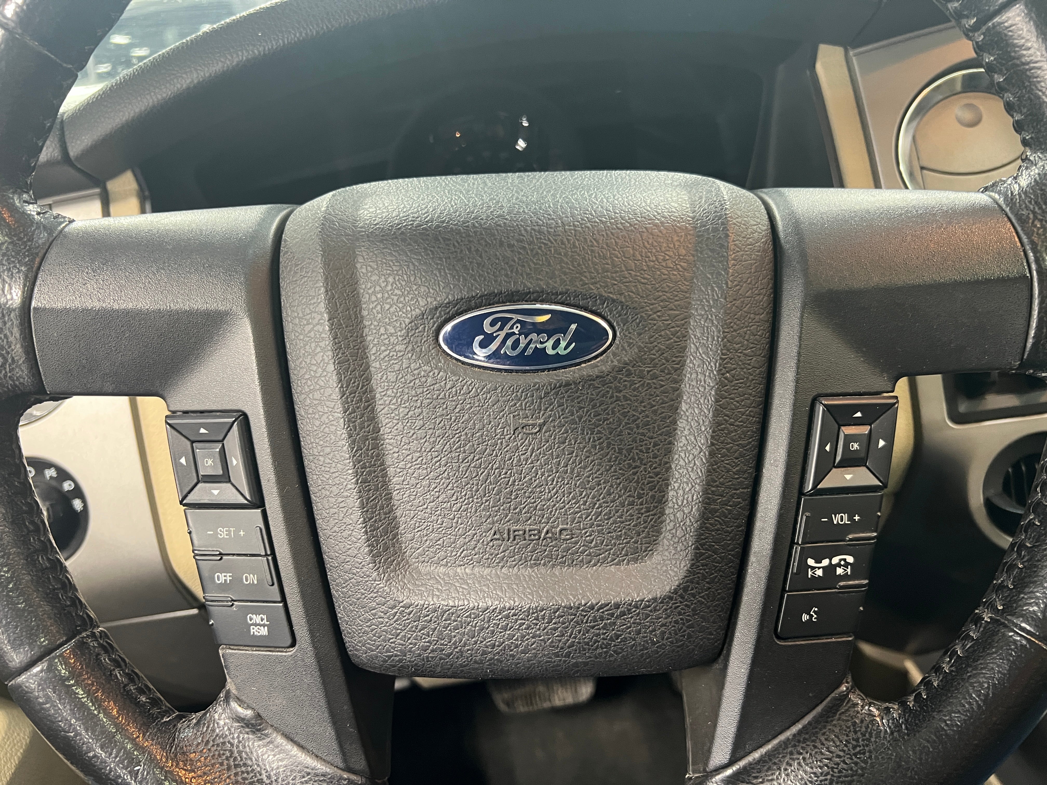 2015 Ford Expedition XLT 4