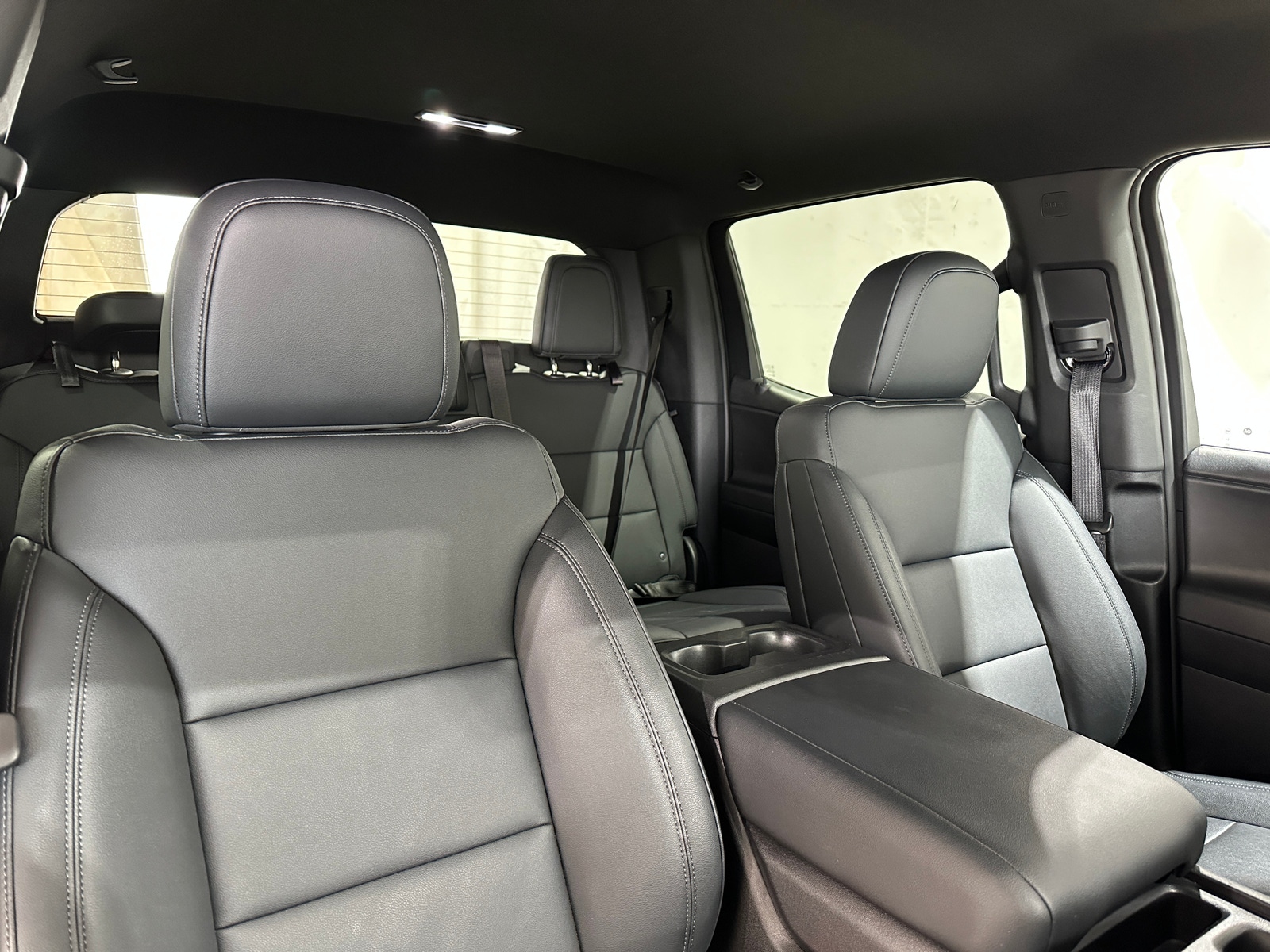 Thumbnail: 2024 Chevrolet Silverado EV - 2