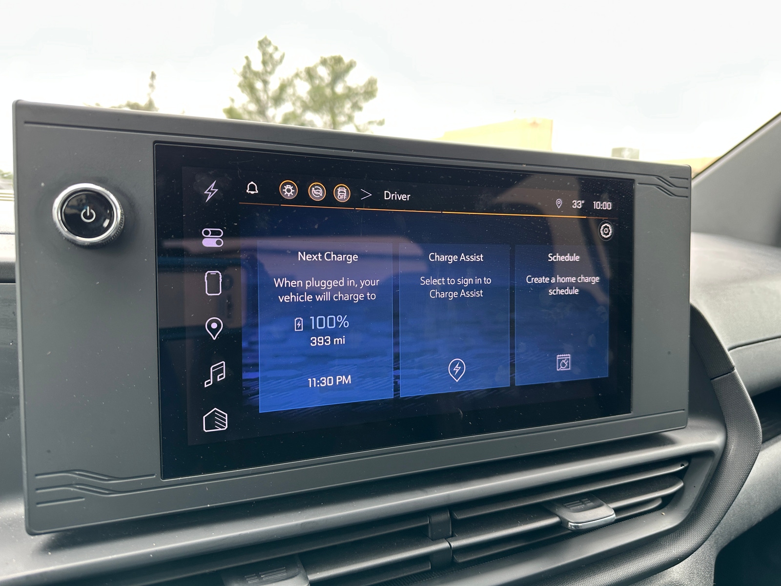 Thumbnail: 2024 Chevrolet Silverado EV - 4