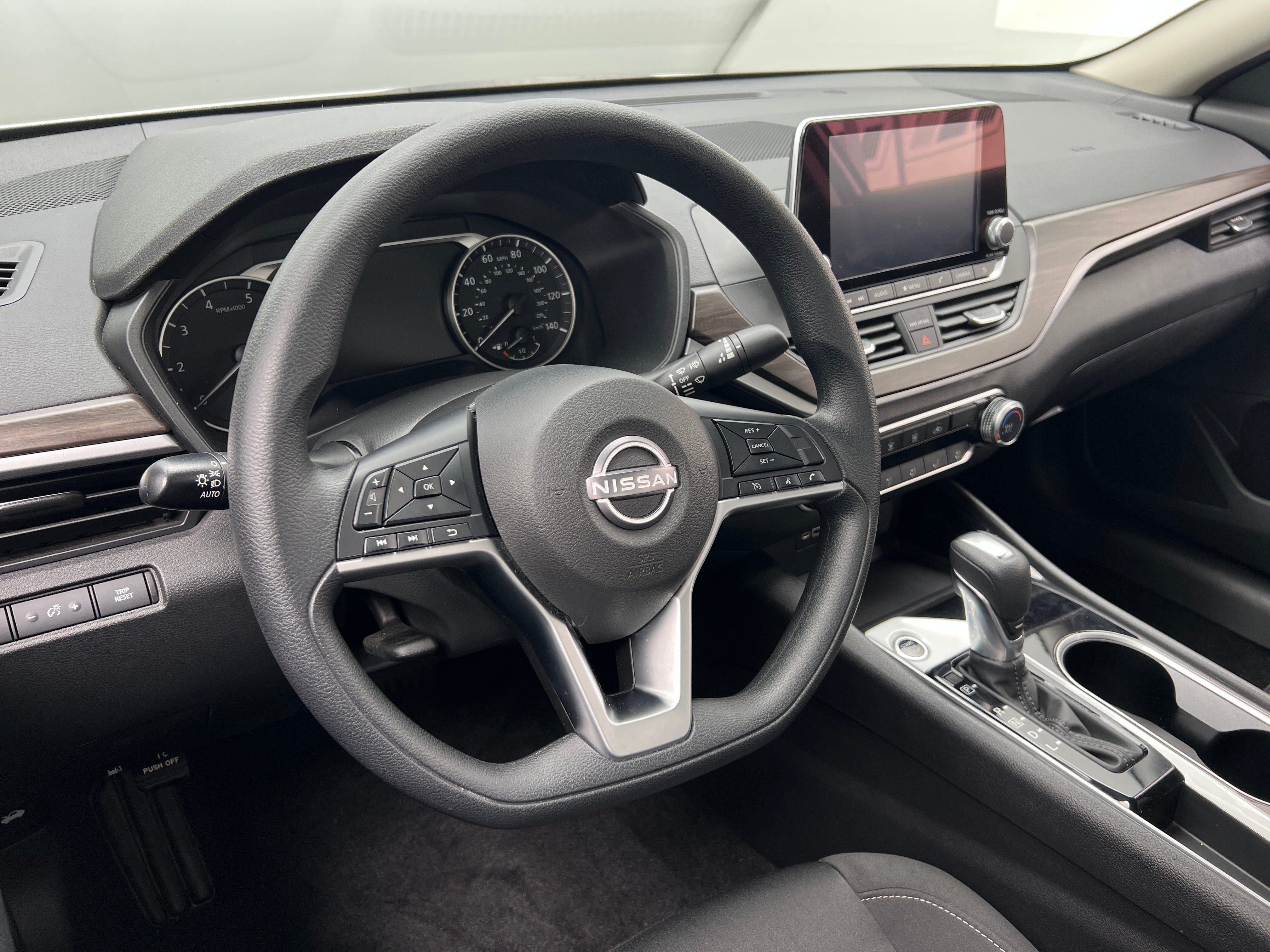 2024 Nissan Altima SV 5