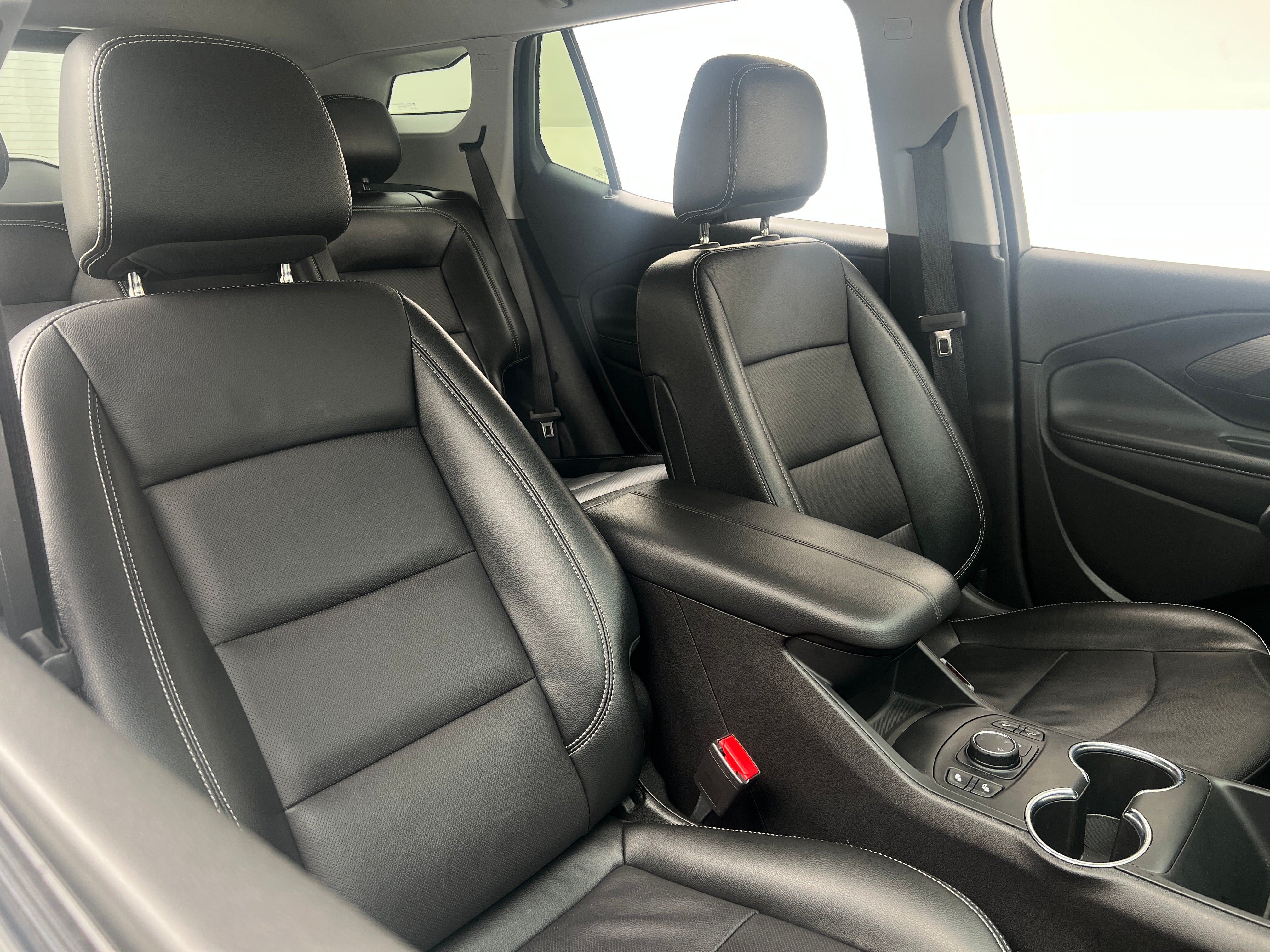 2024 GMC Terrain SLT 2