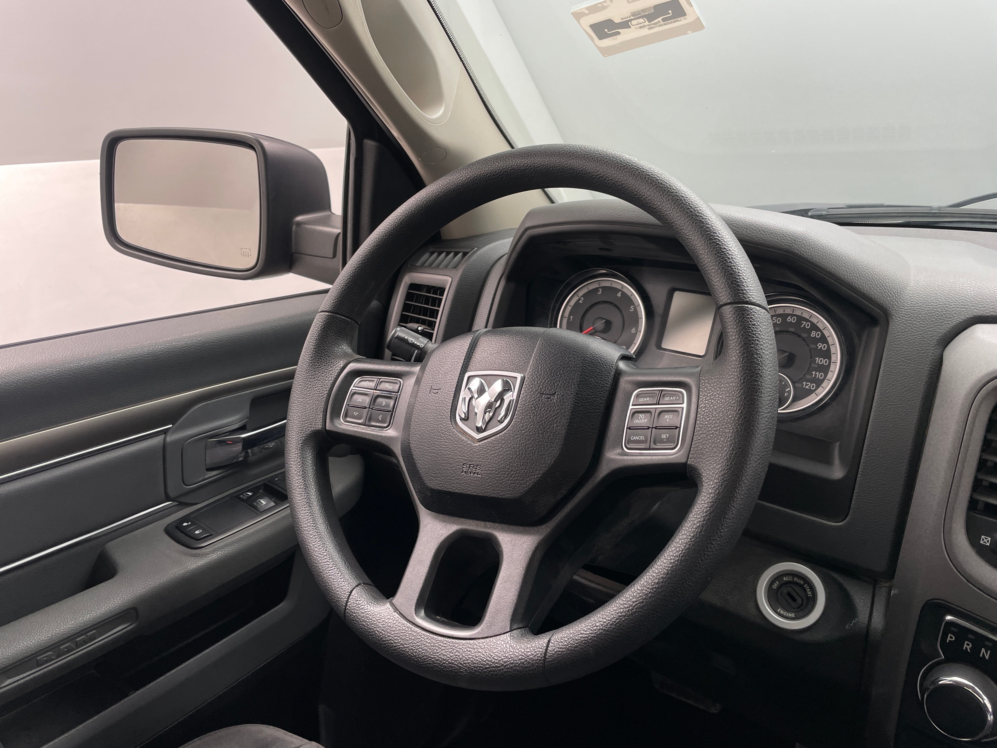 2019 RAM 1500 Classic Express 5