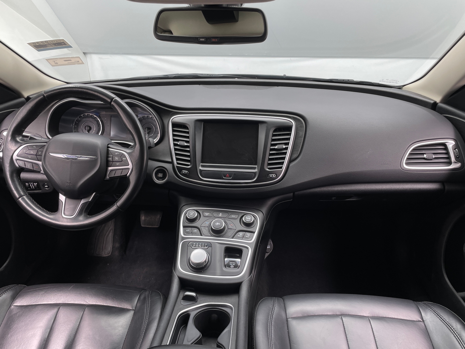 Thumbnail: 2017 Chrysler 200 - 2