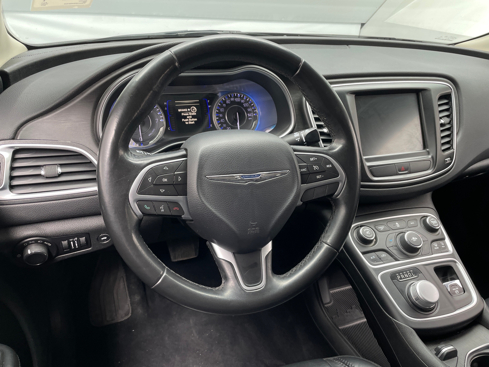 Thumbnail: 2017 Chrysler 200 - 4