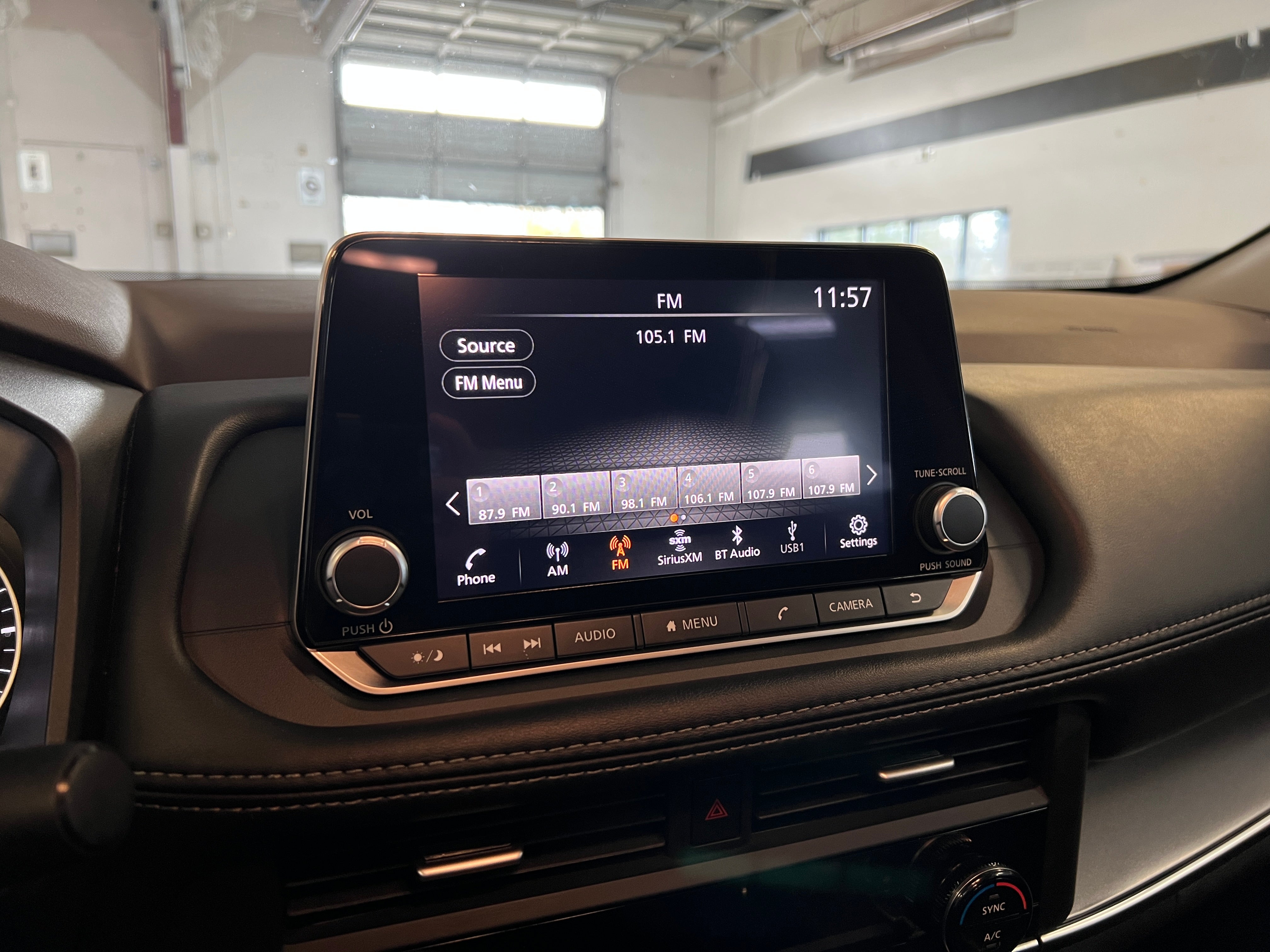2023 Nissan Rogue SV 4