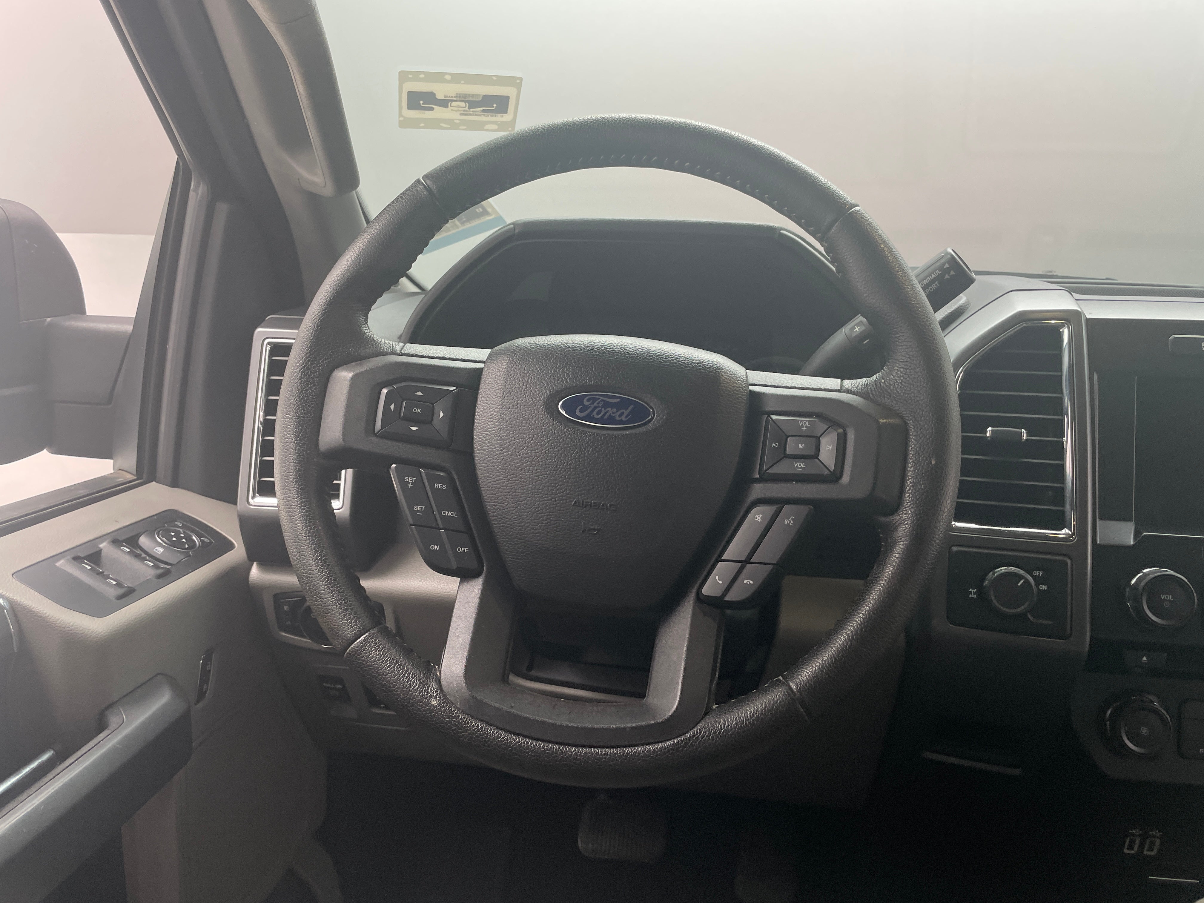 2016 Ford Econoline E-150 5