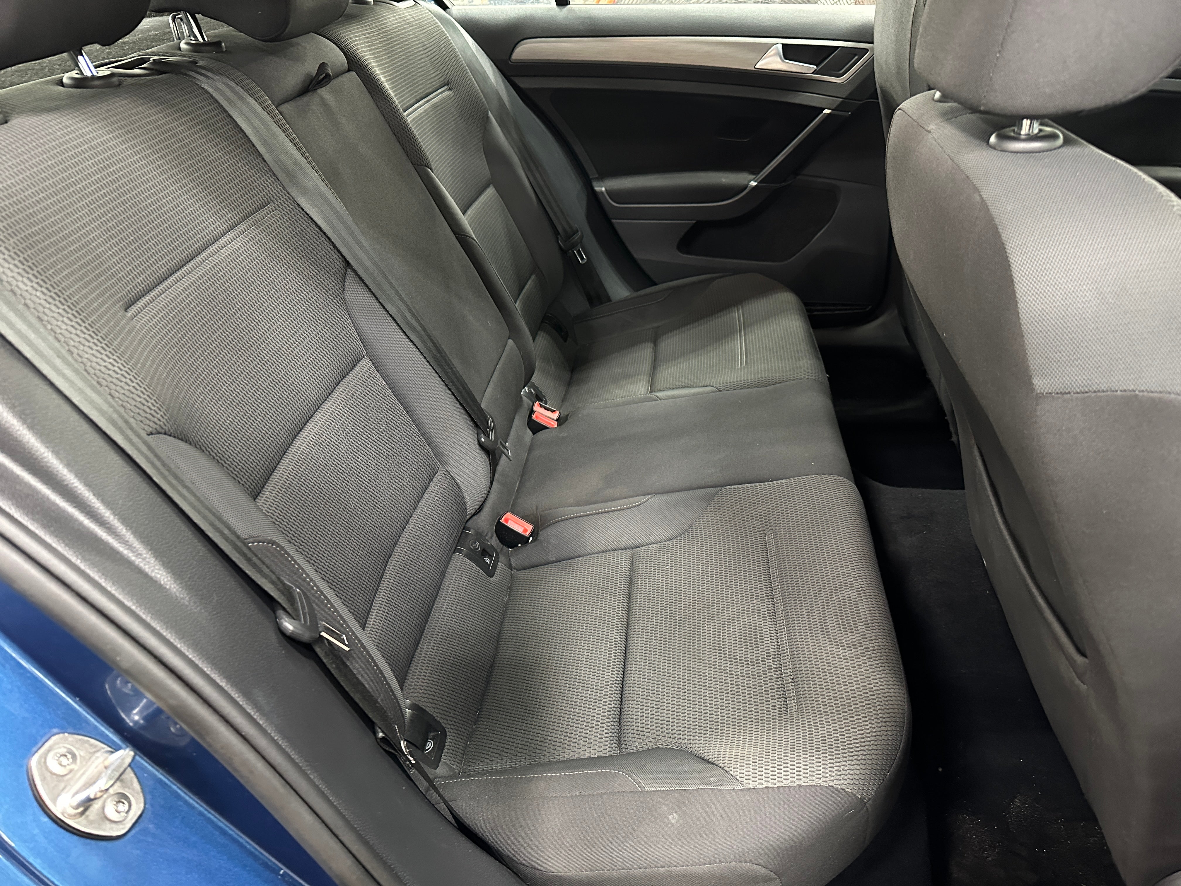 2017 Volkswagen Golf S 6