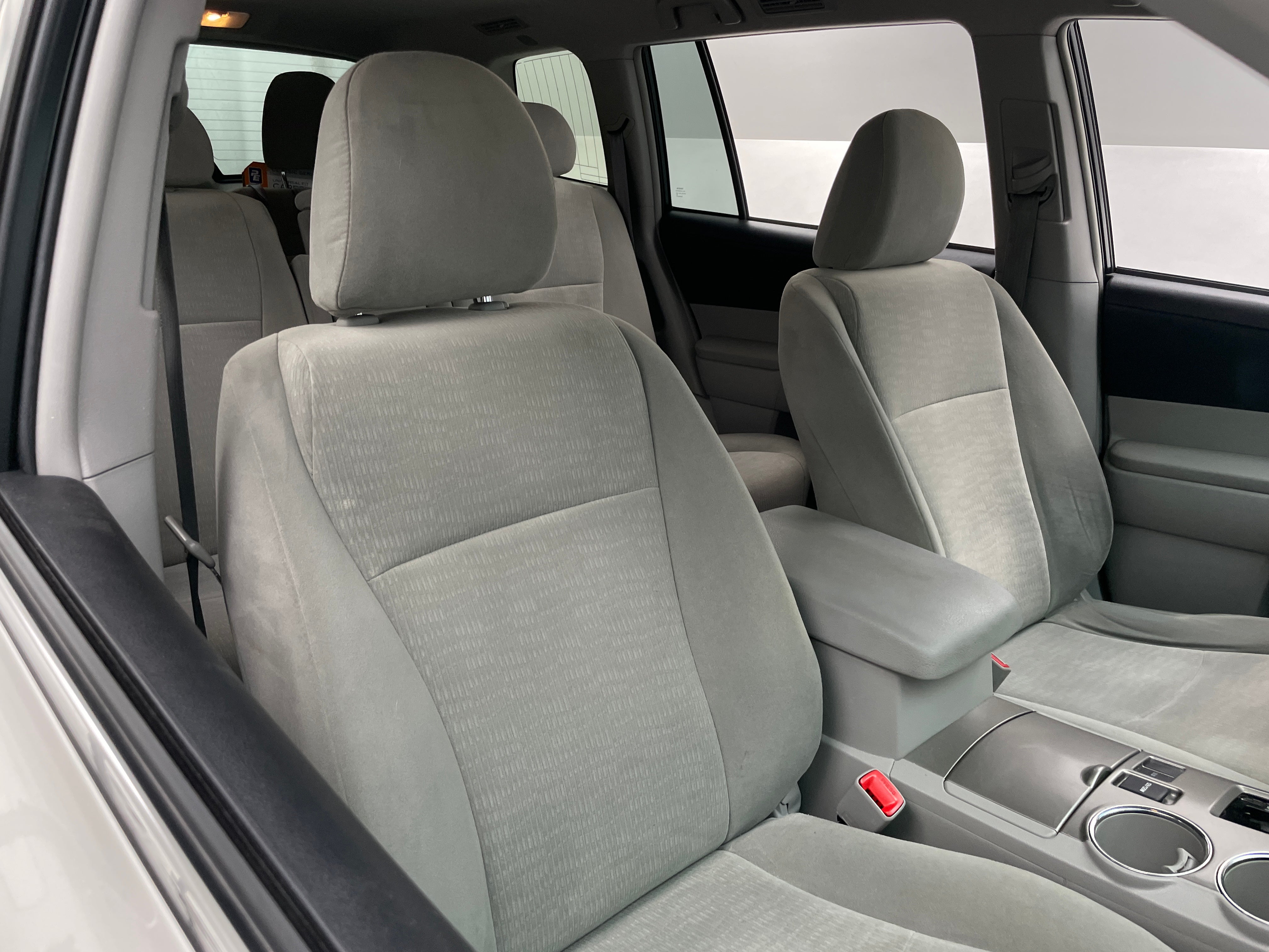 2012 Toyota Highlander Base 2