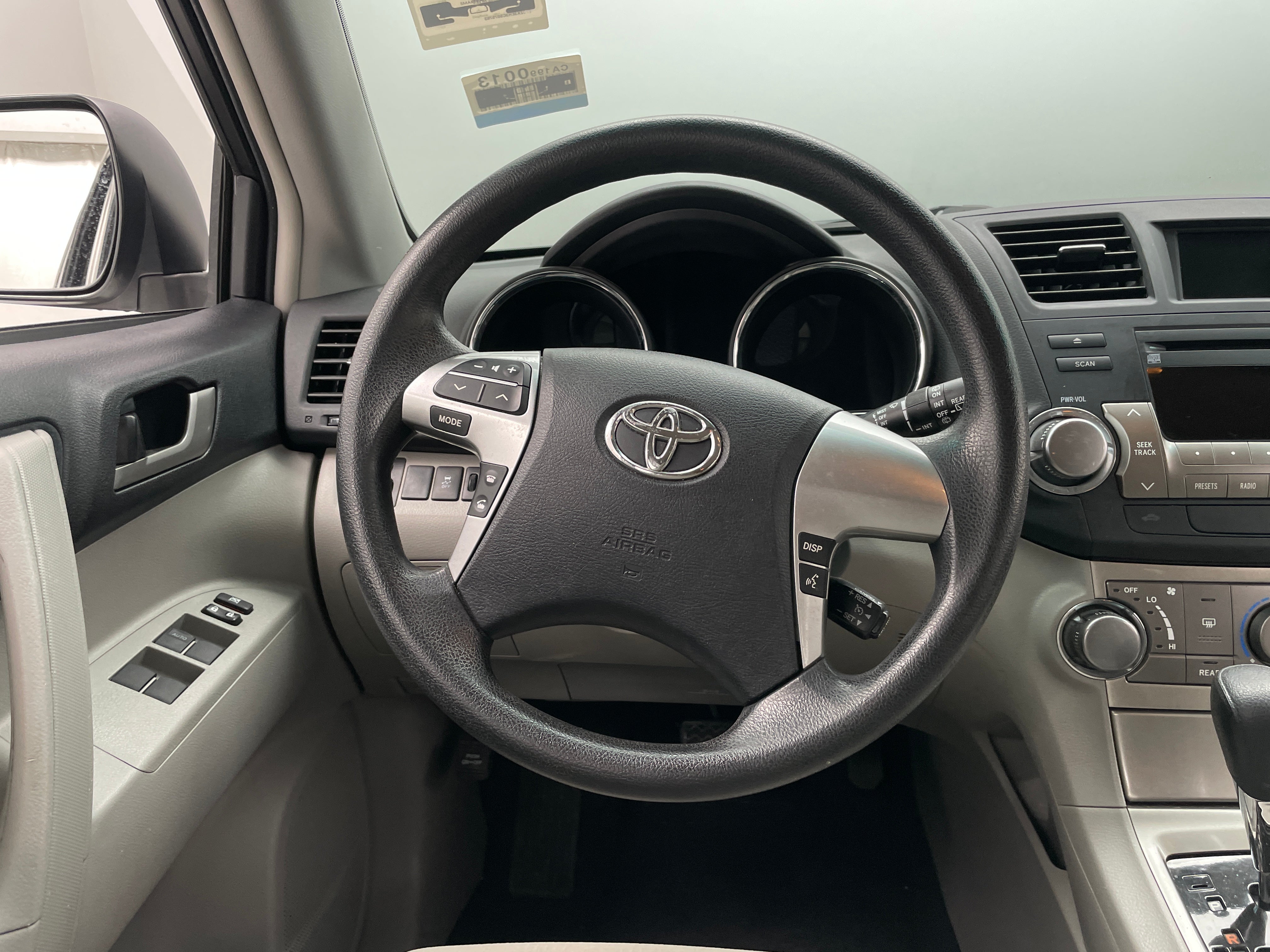 2012 Toyota Highlander Base 5