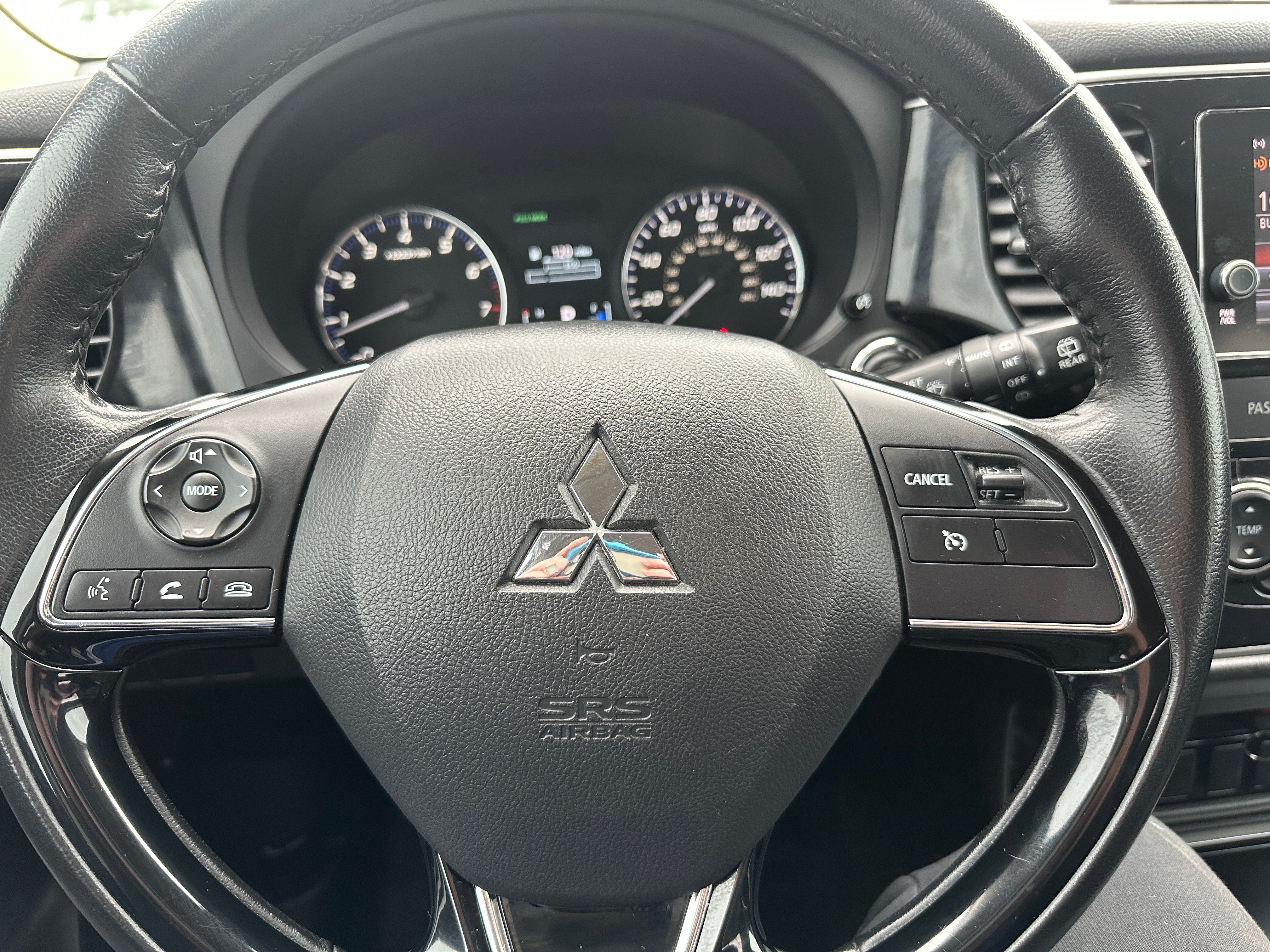 2017 Mitsubishi Outlander SEL 4