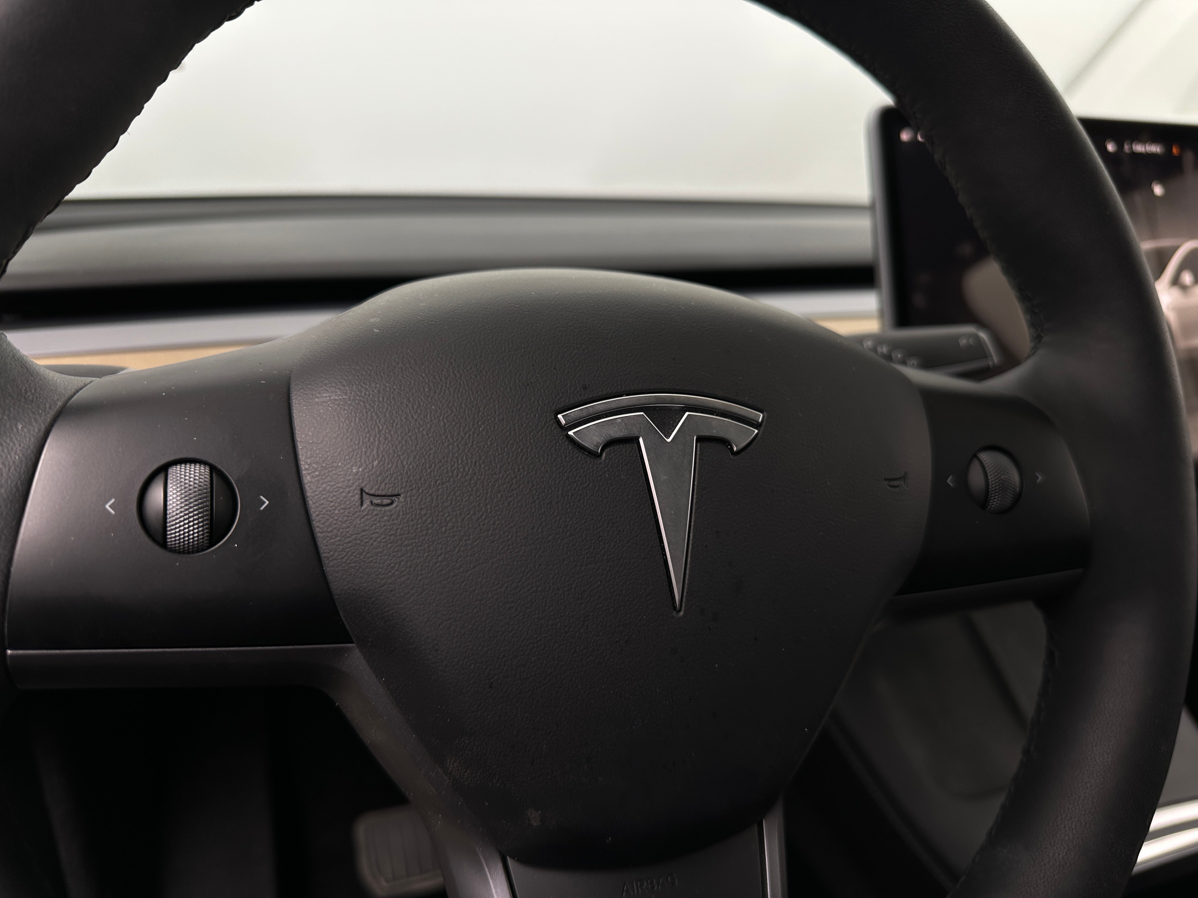 2022 Tesla Model Y Long Range 4