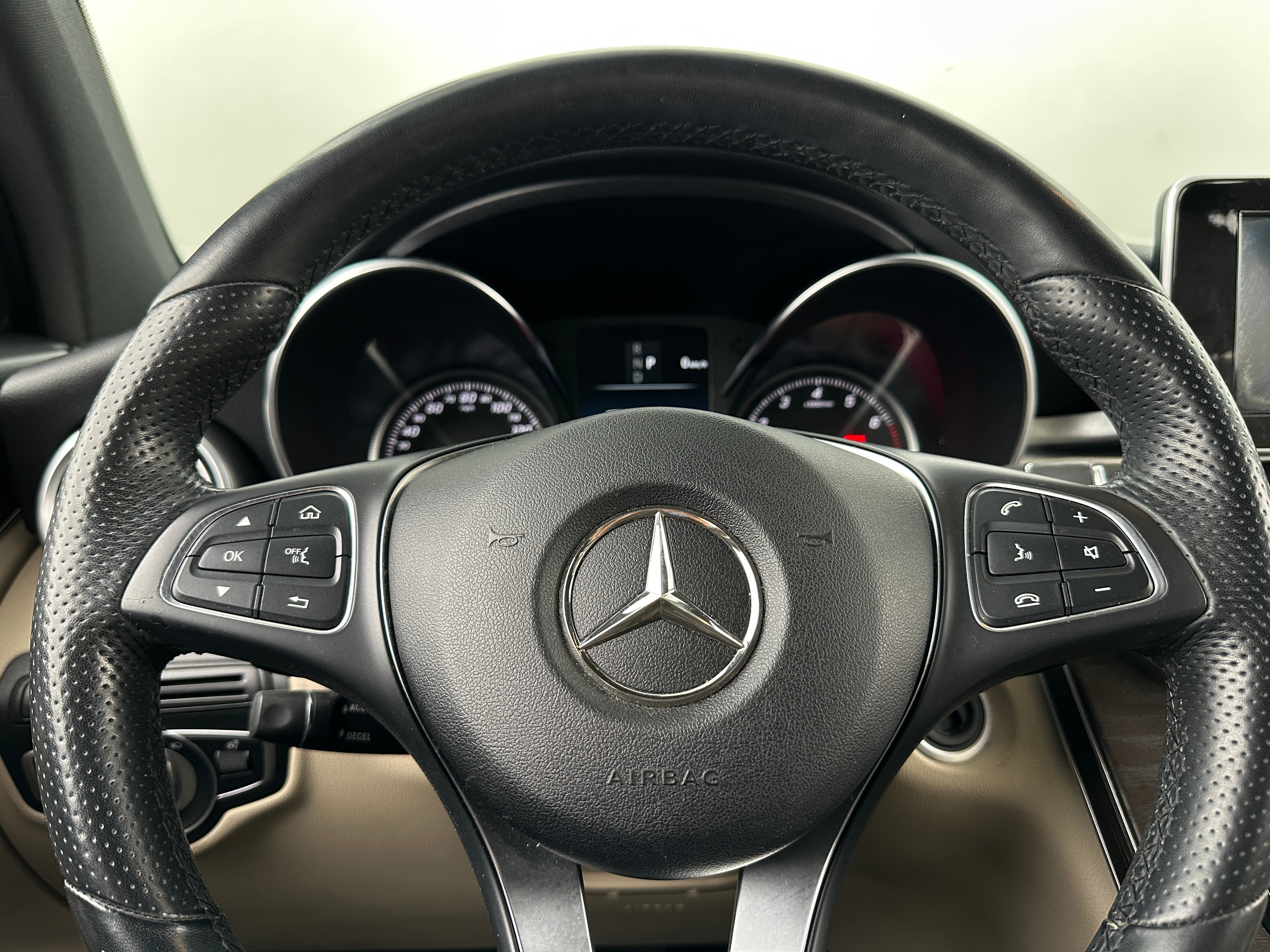 Thumbnail: 2018 Mercedes-Benz GLC - 5