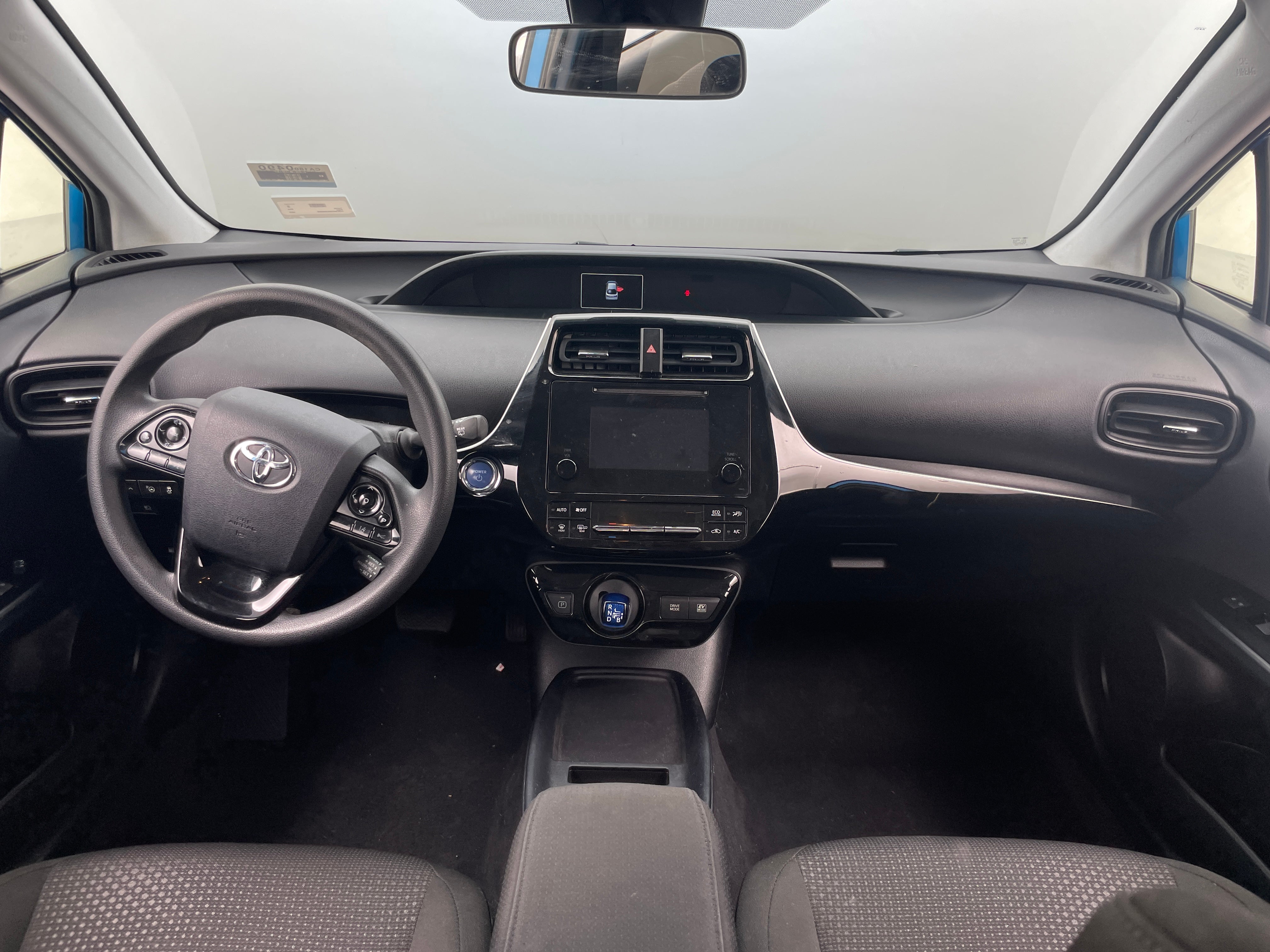 2019 Toyota Prius LE 3