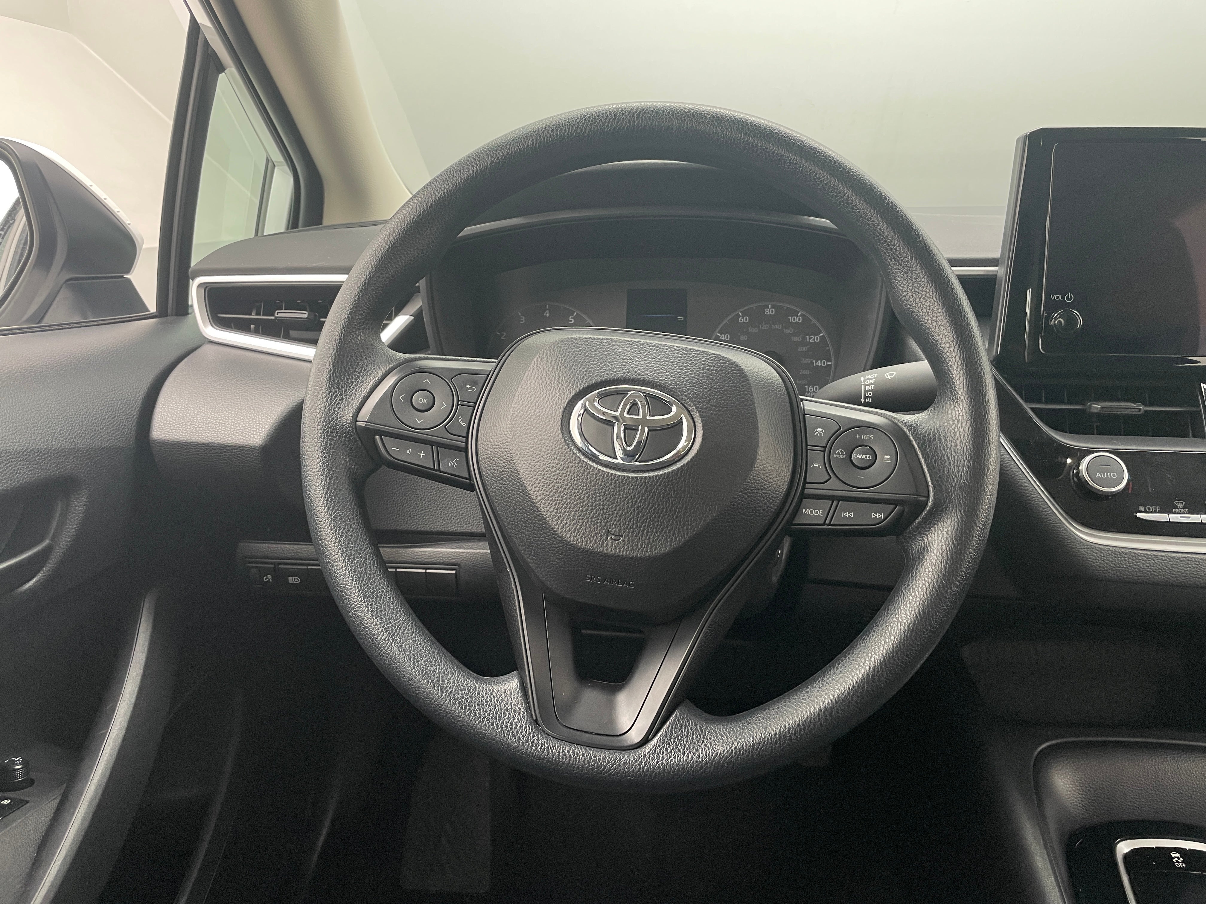 2024 Toyota Corolla LE 5