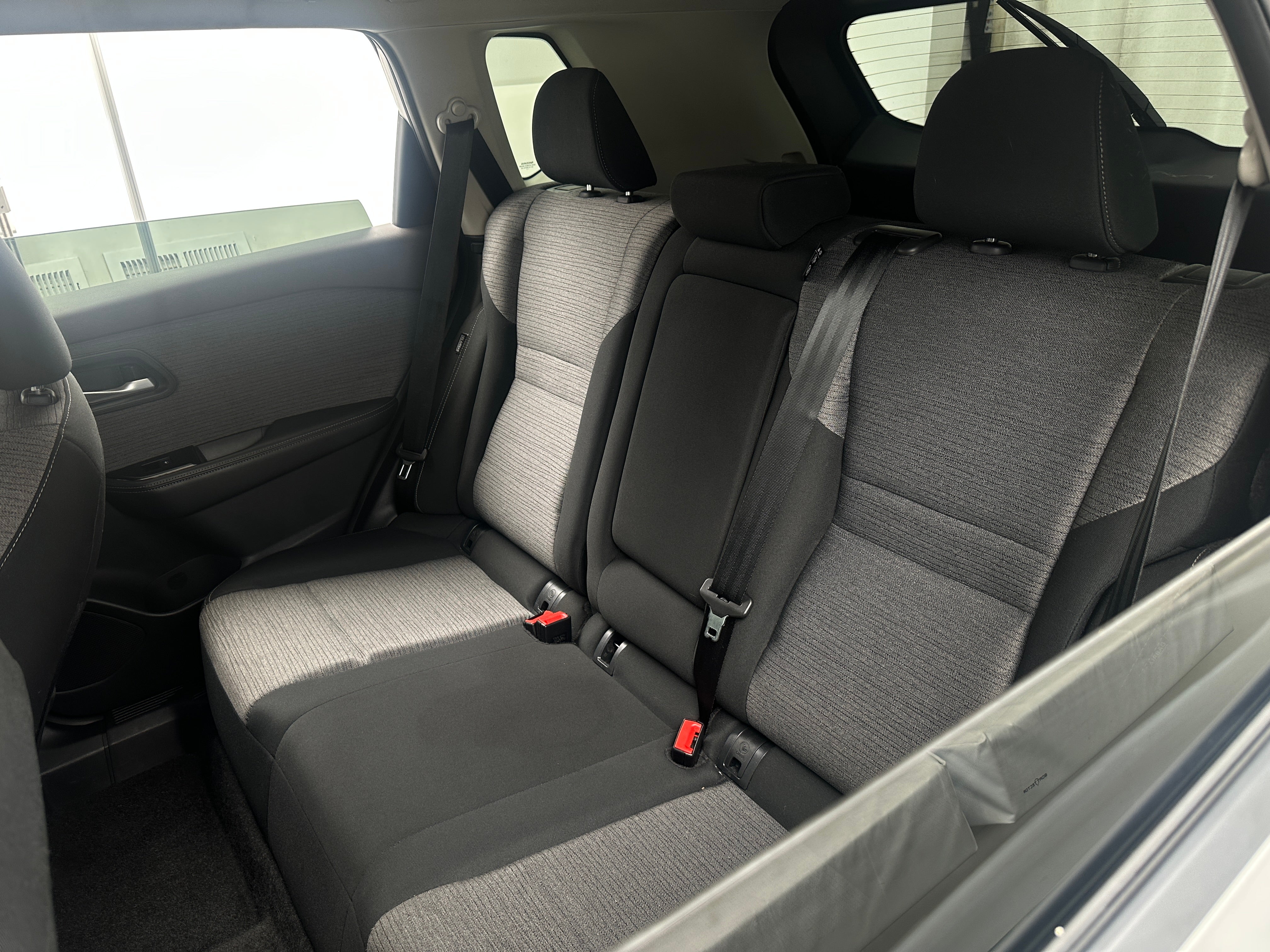 2023 Nissan Rogue SV 6