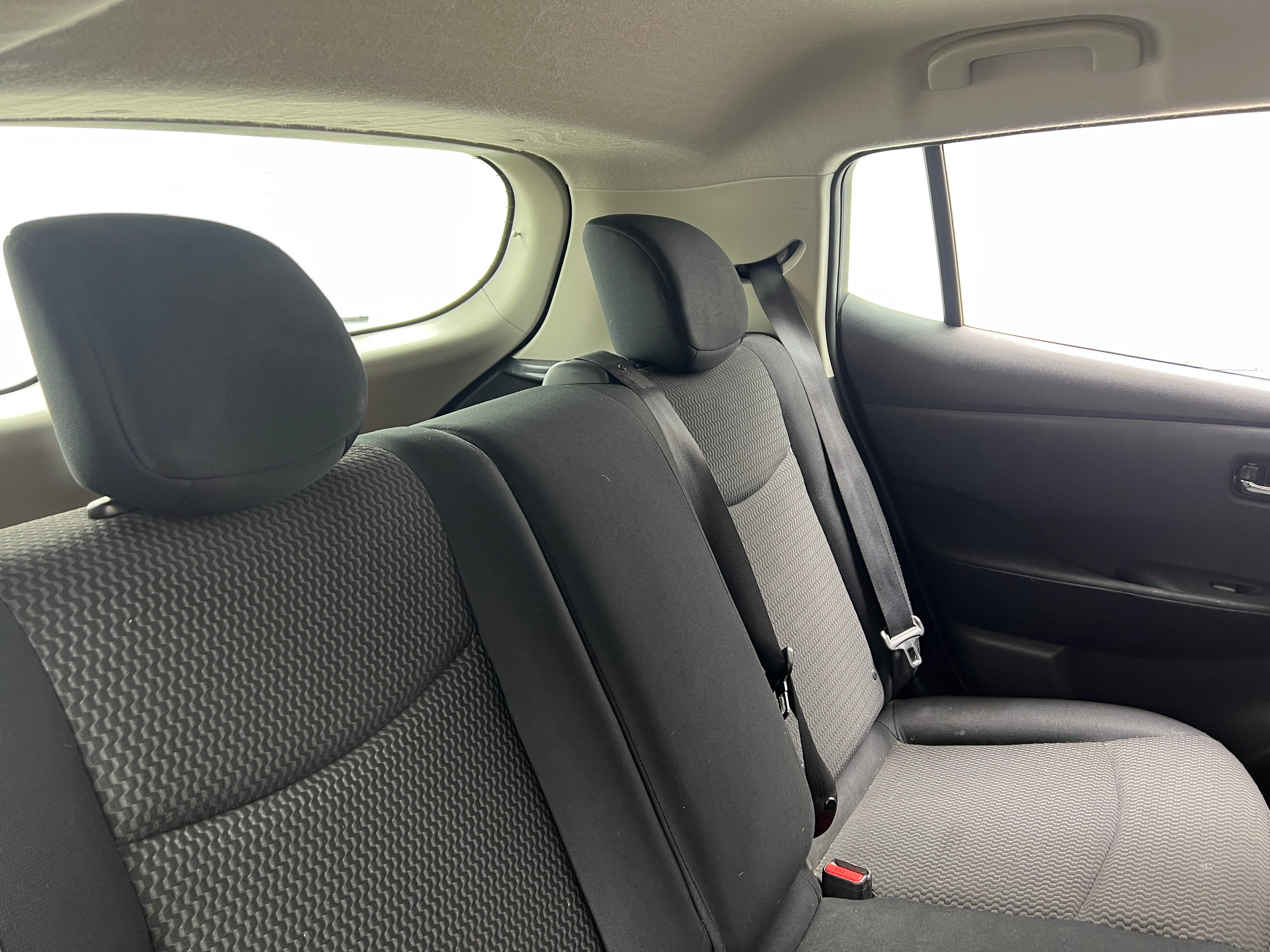 2017 Nissan Leaf S 6