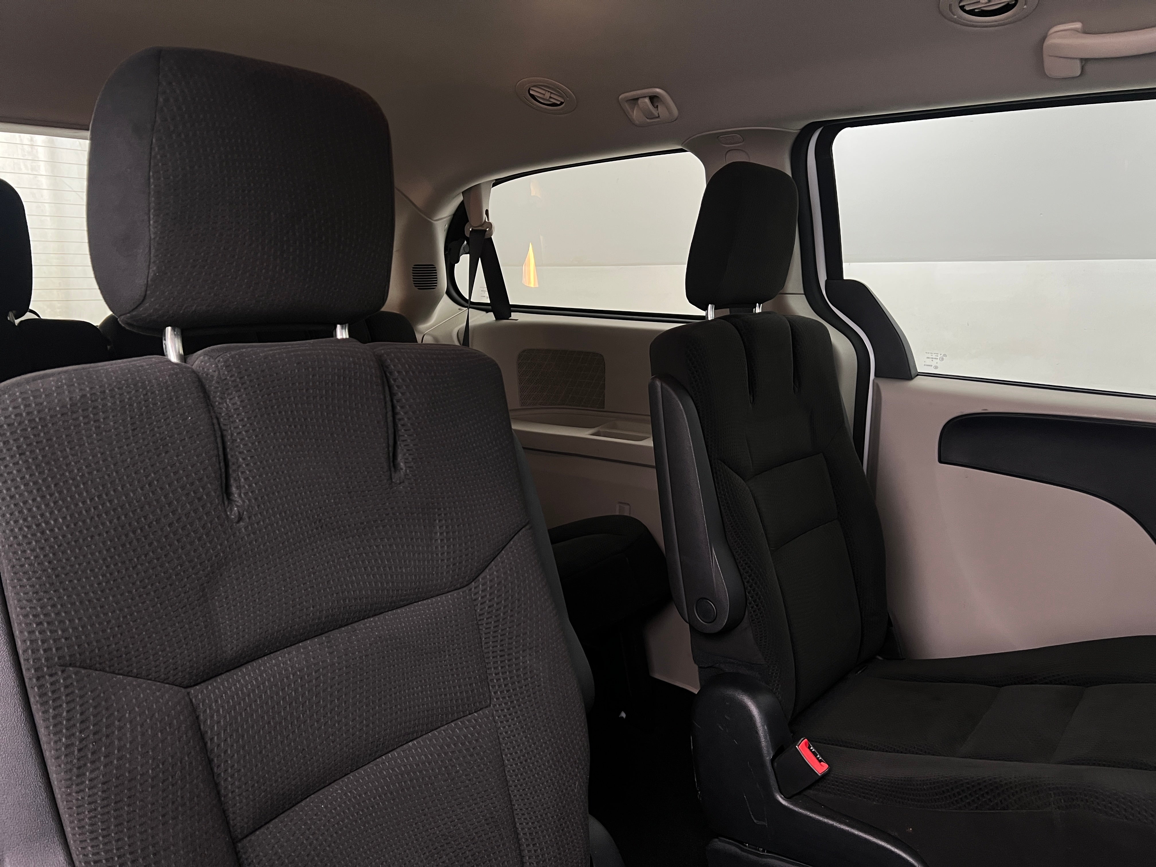 2016 Dodge Grand Caravan SE 6