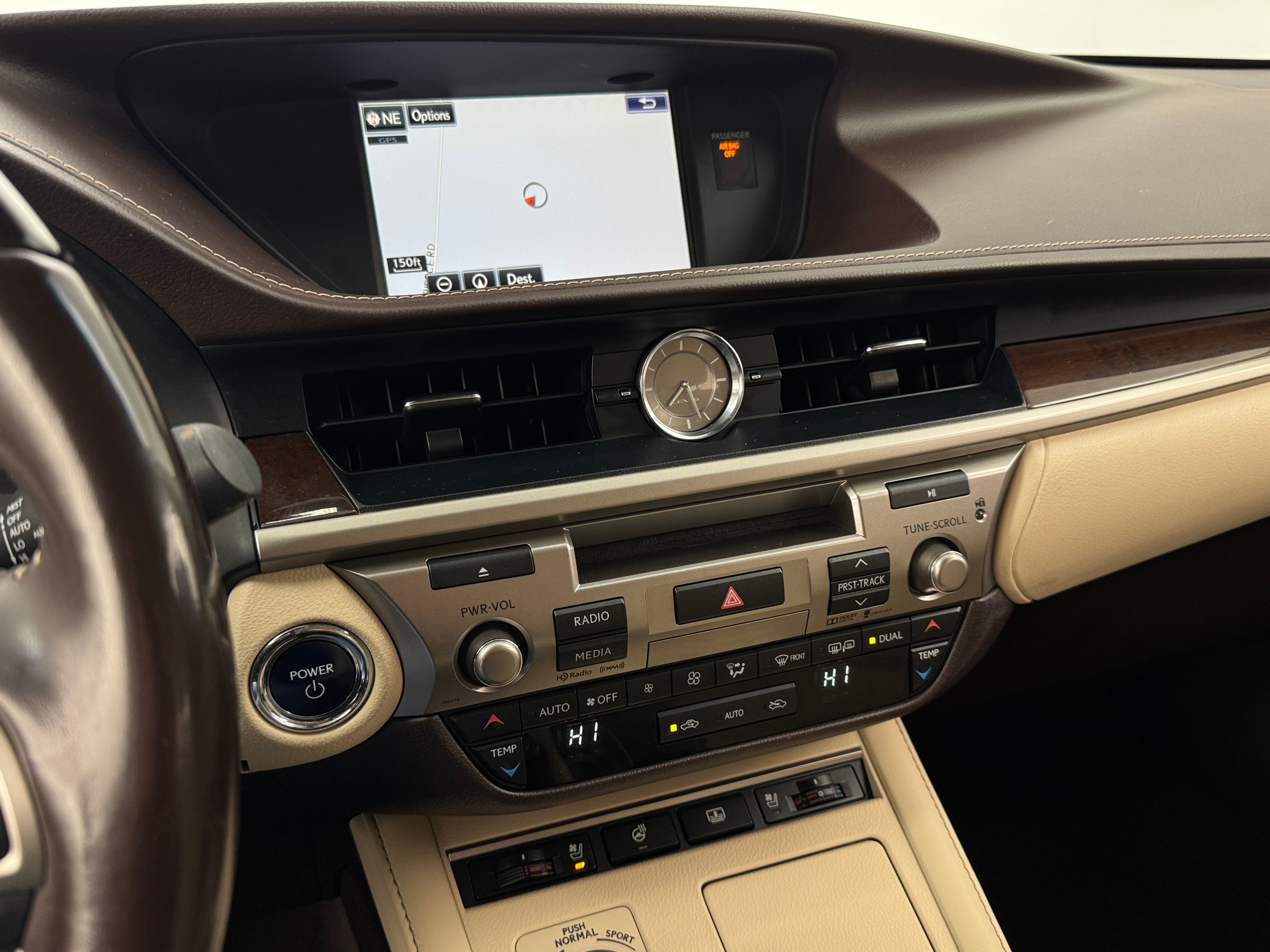 2016 Lexus ES Hybrid 300h 4