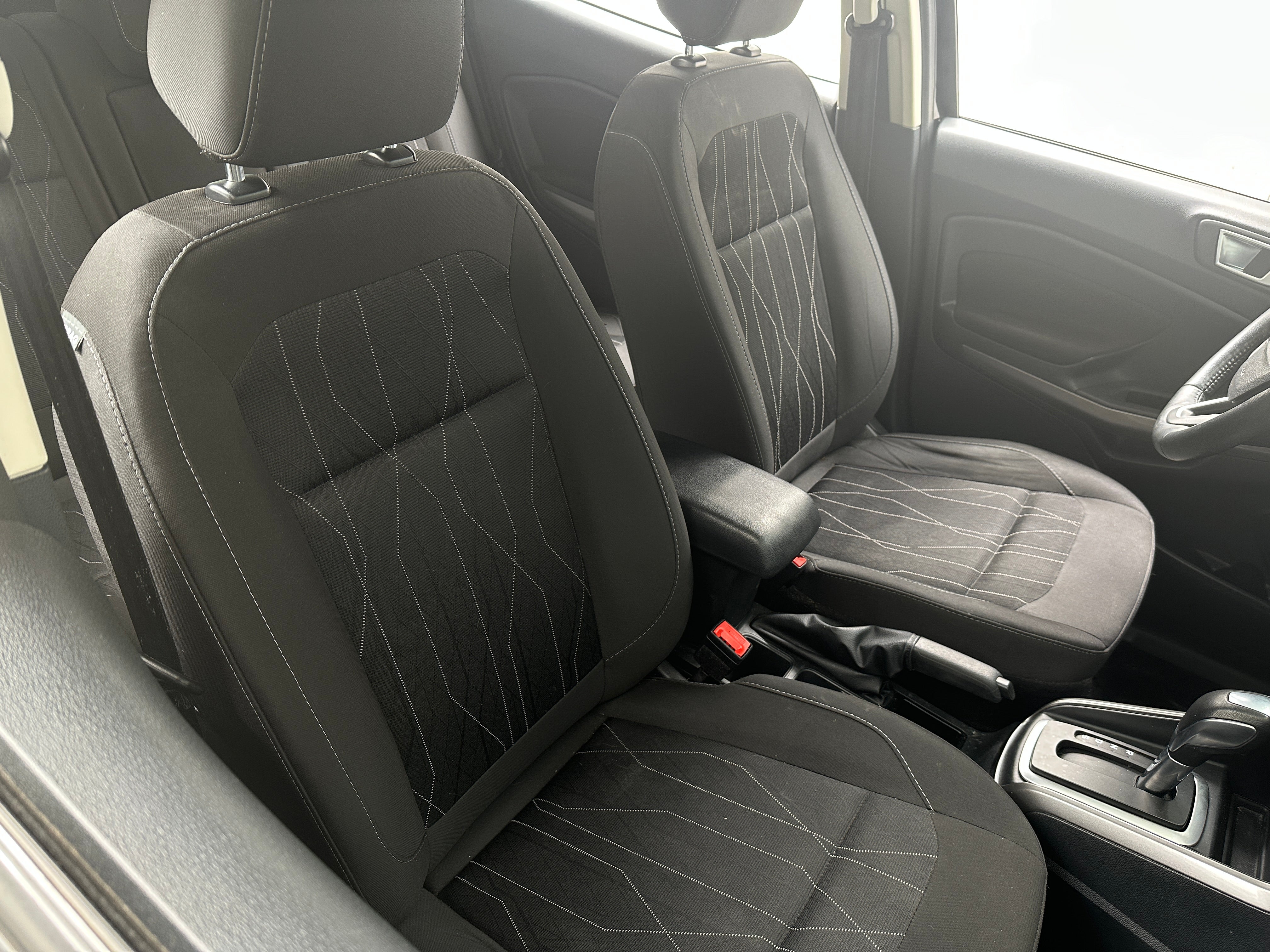 2019 Ford EcoSport SE 2