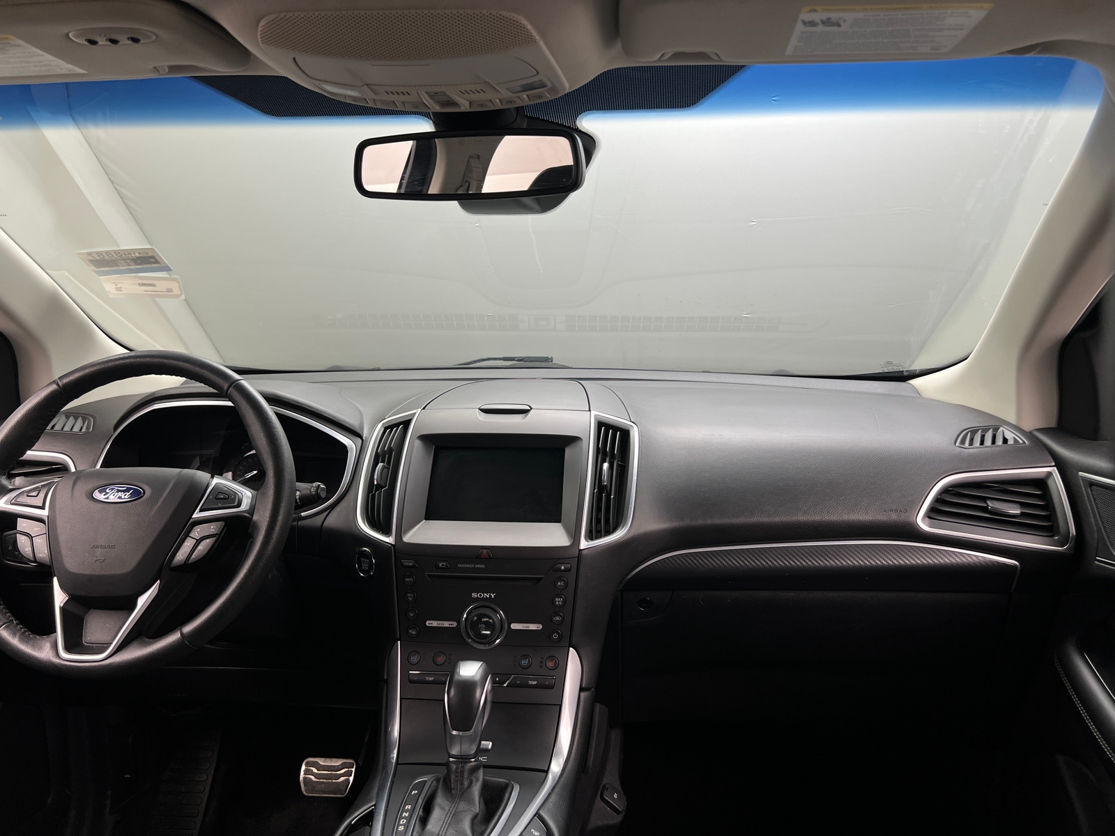 Thumbnail: 2016 Ford Edge - 2