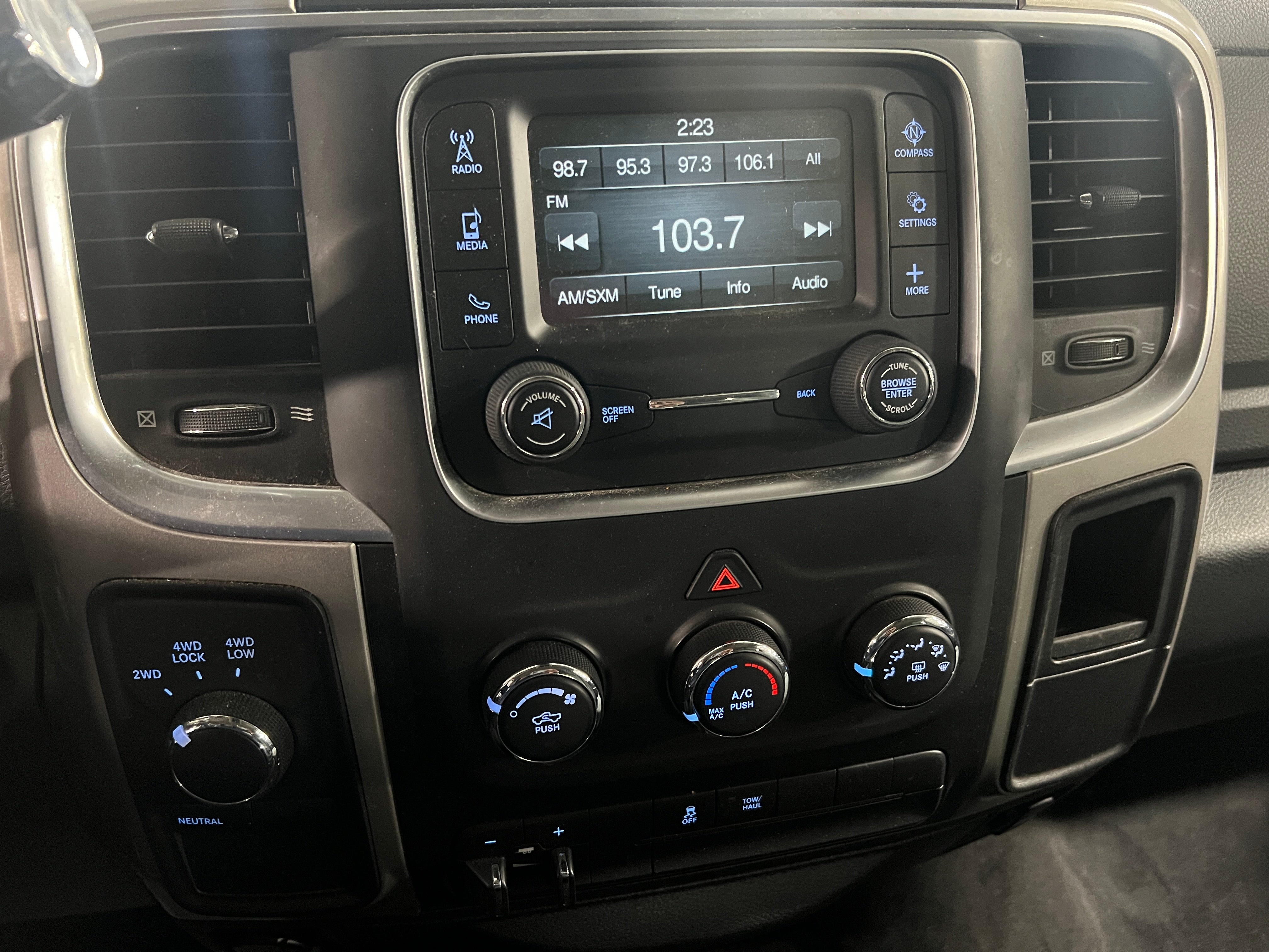 2017 RAM 2500 SLT 4