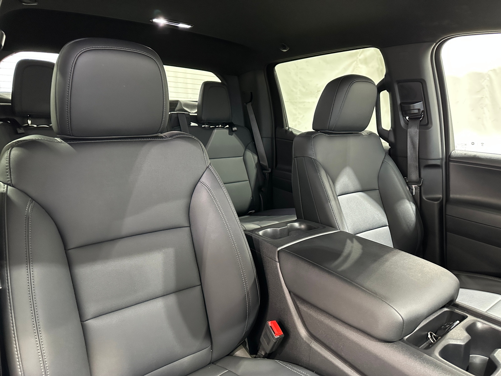 Thumbnail: 2024 Chevrolet Silverado EV - 2