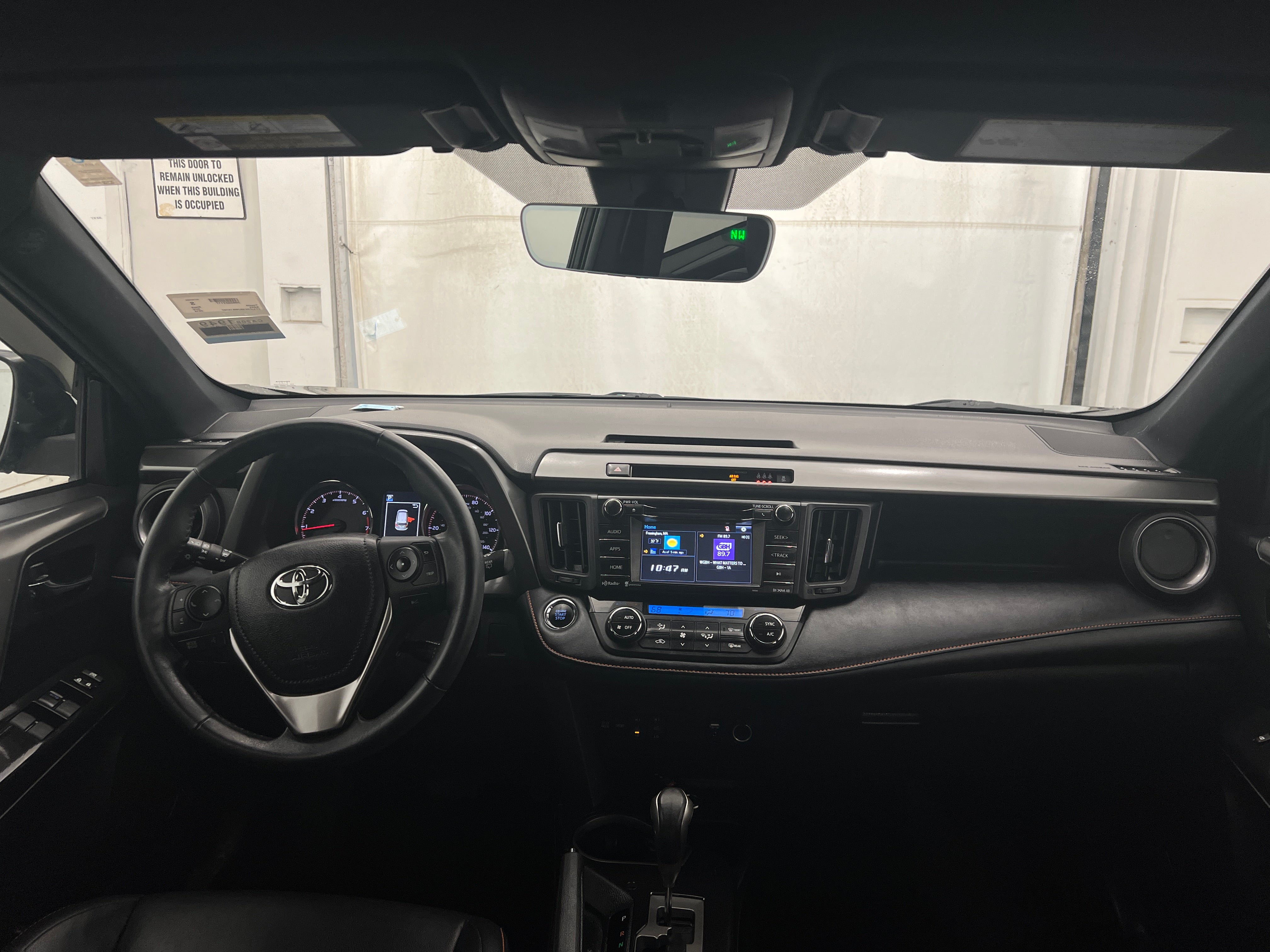 2018 Toyota RAV4 SE 3