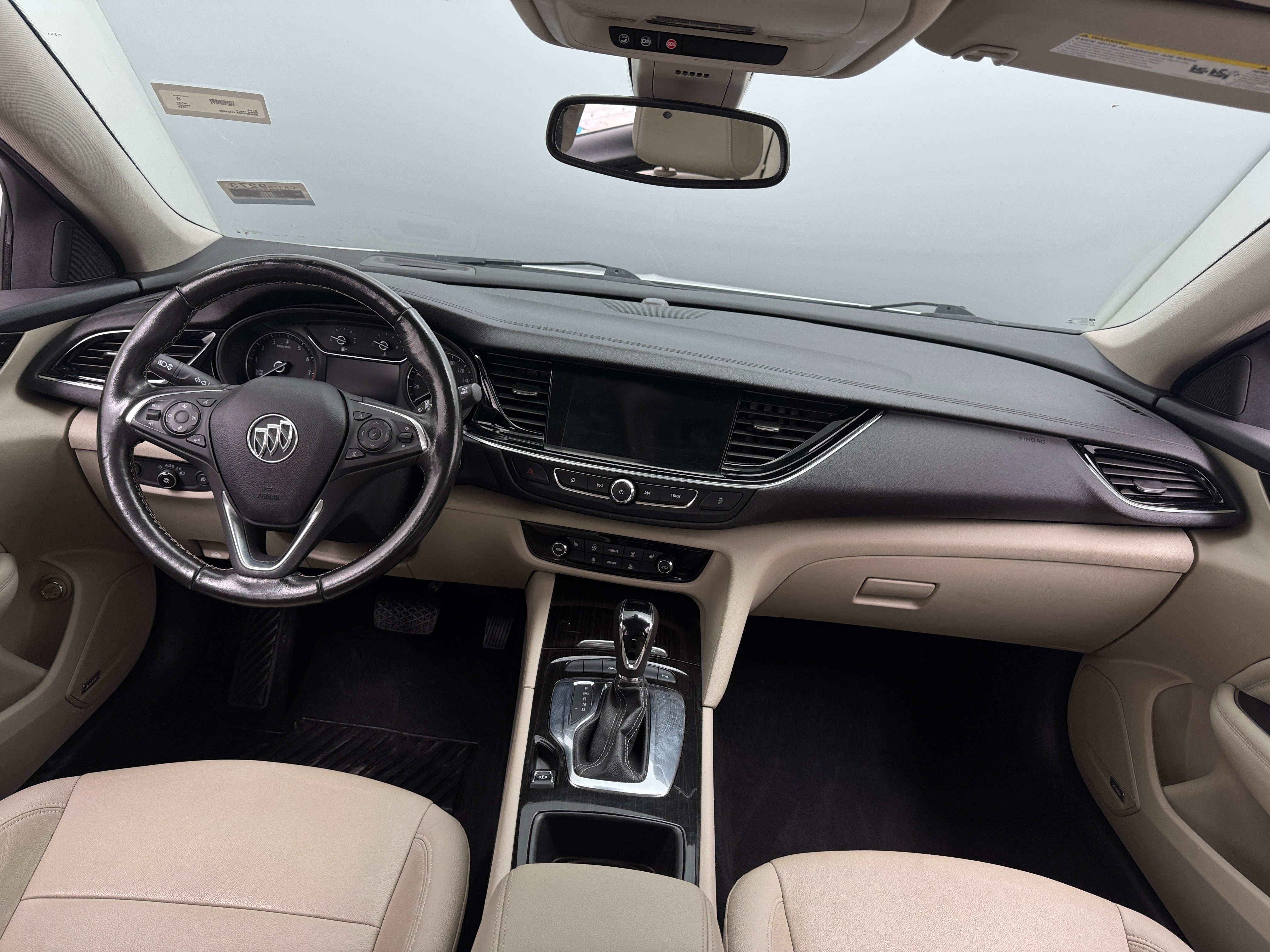 2018 Buick Regal Essence 2