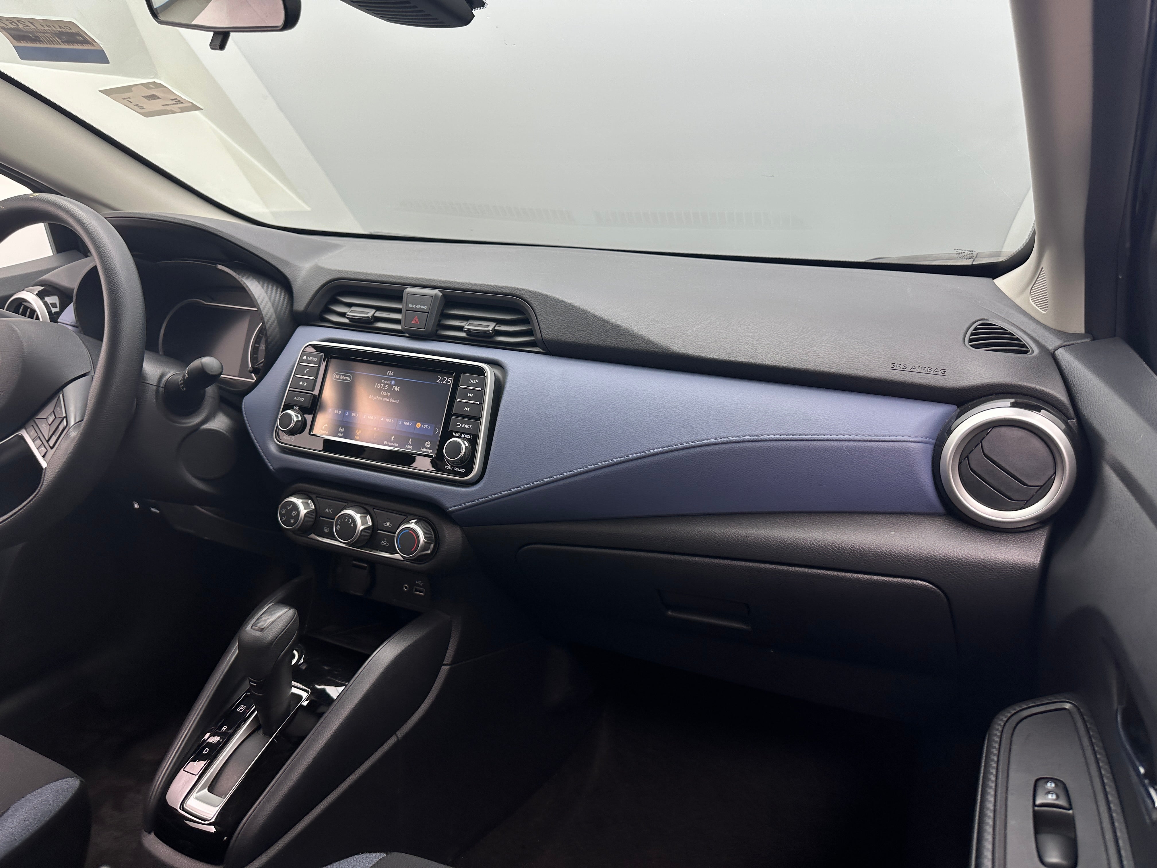 2023 Nissan Versa SV 3