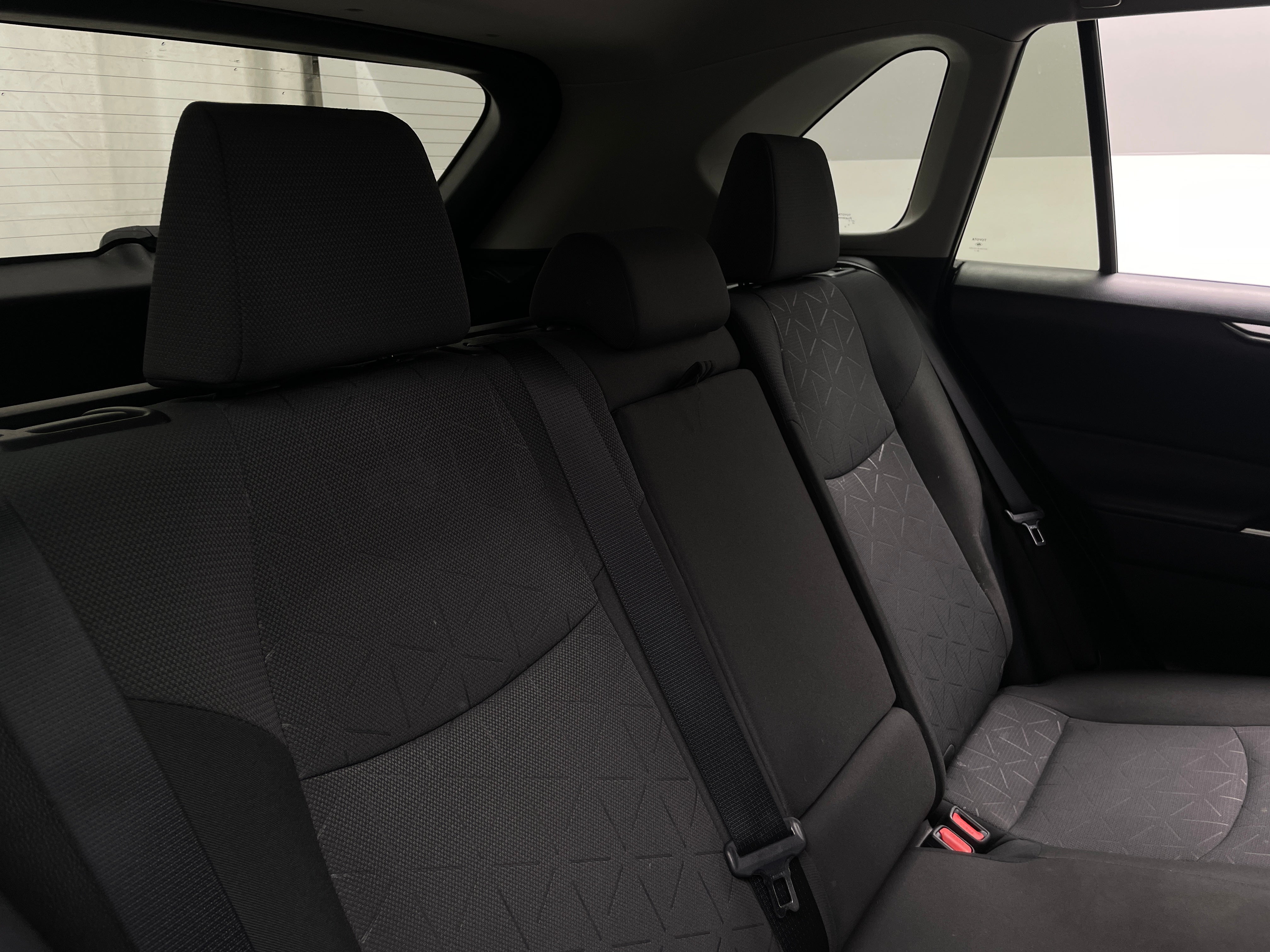 2024 Toyota RAV4 XLE 6