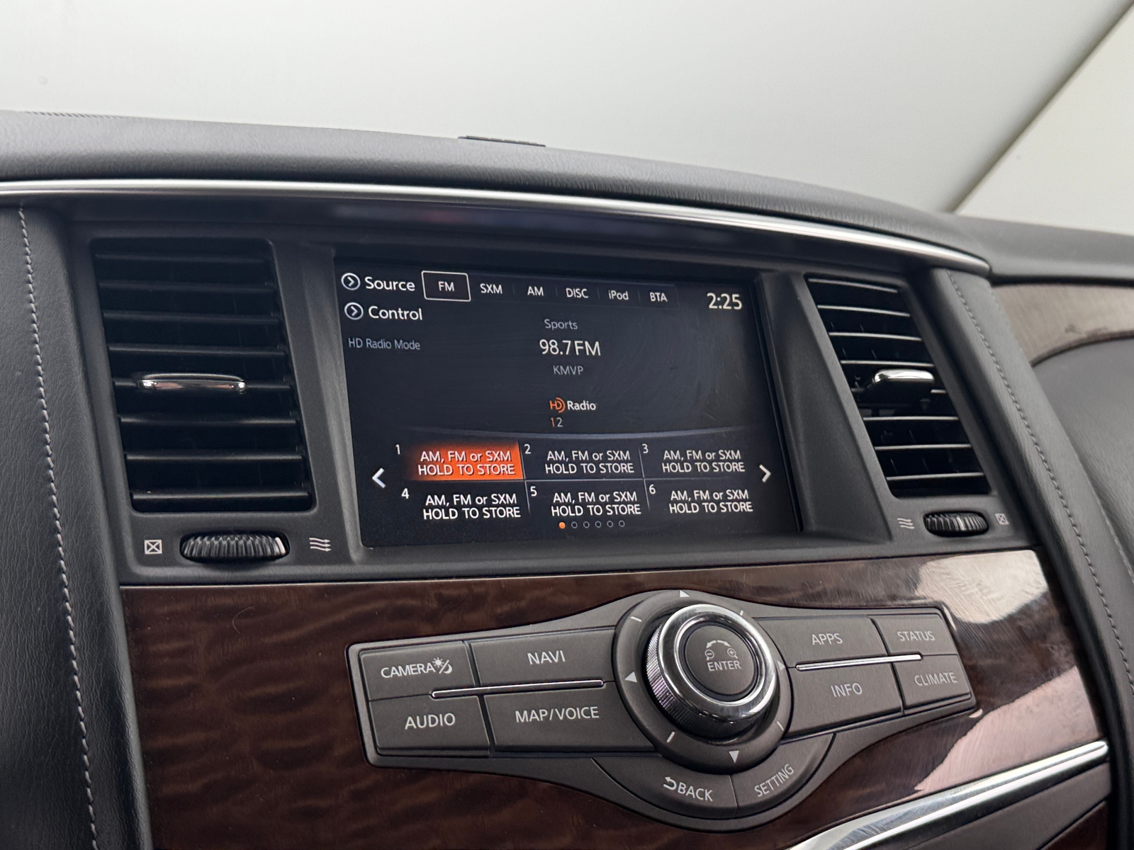 Thumbnail: 2020 Nissan Armada - 3