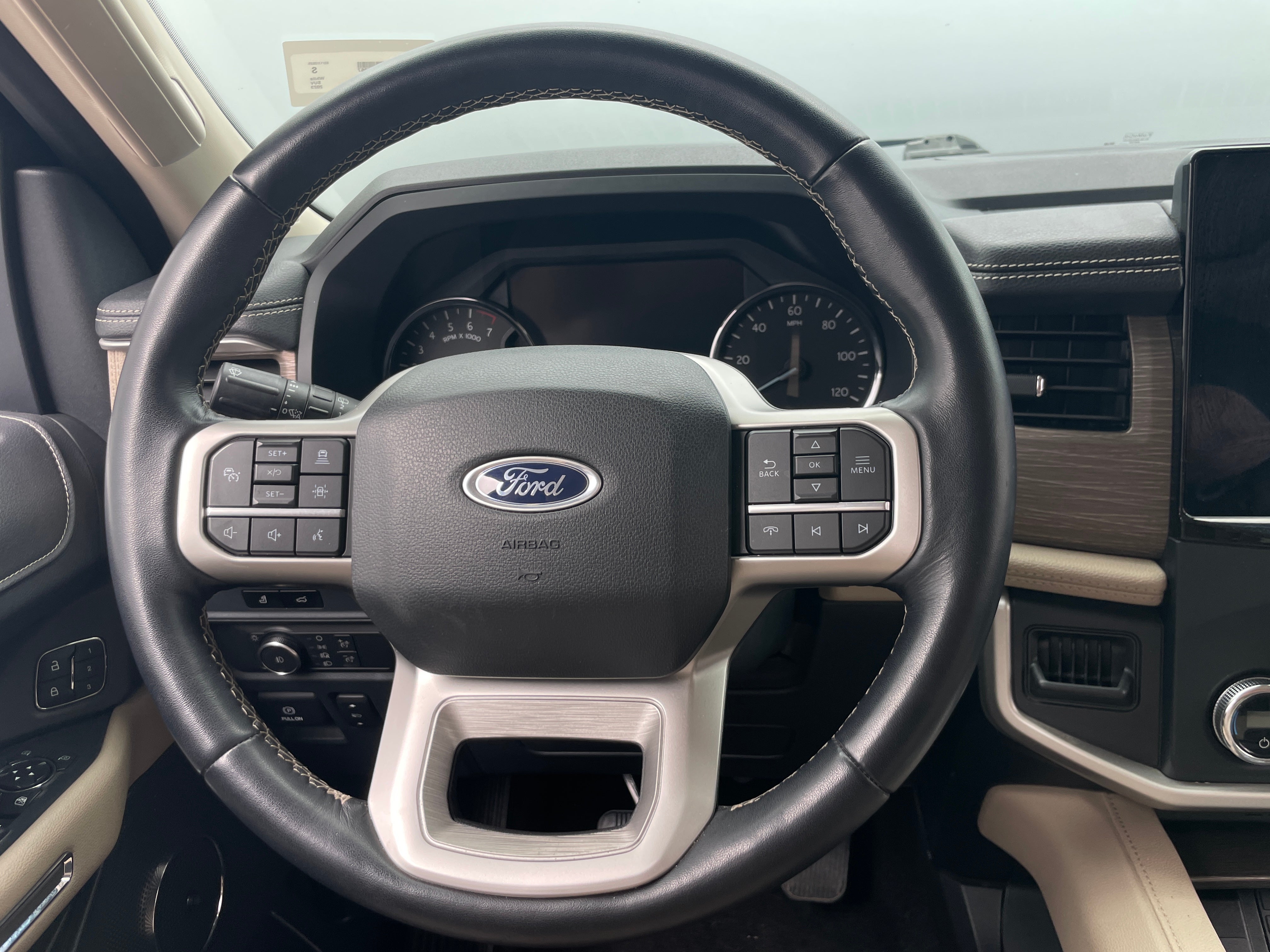 2023 Ford Expedition Limited 4