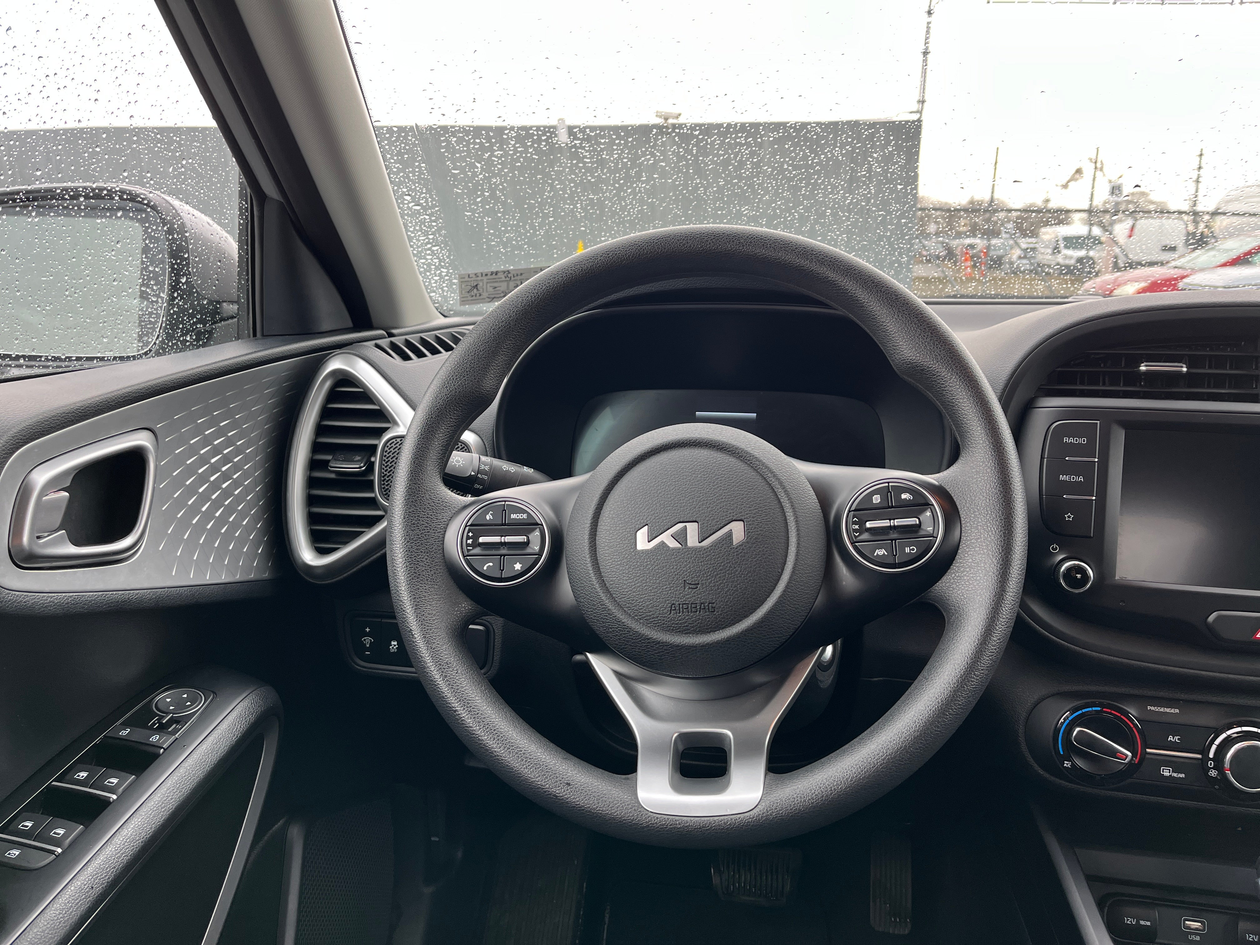 2024 Kia Soul LX 5