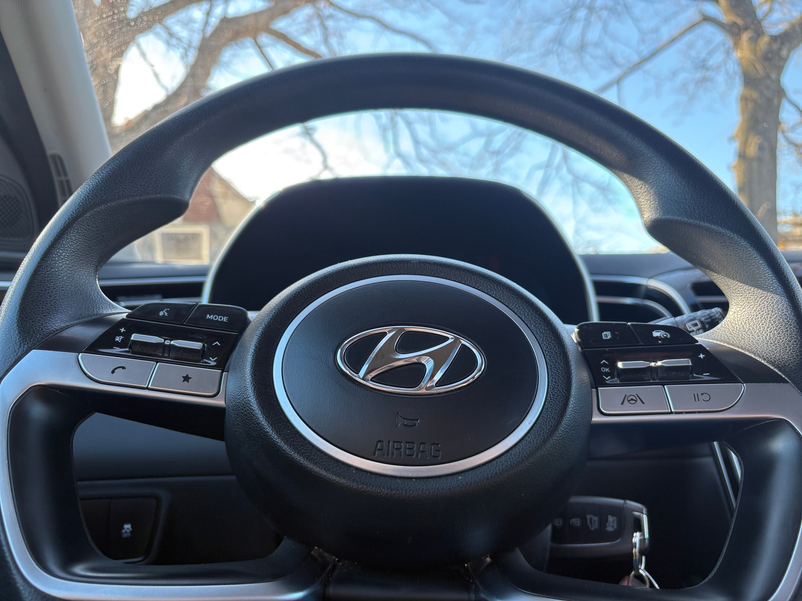 Thumbnail: 2022 Hyundai Tucson - 4