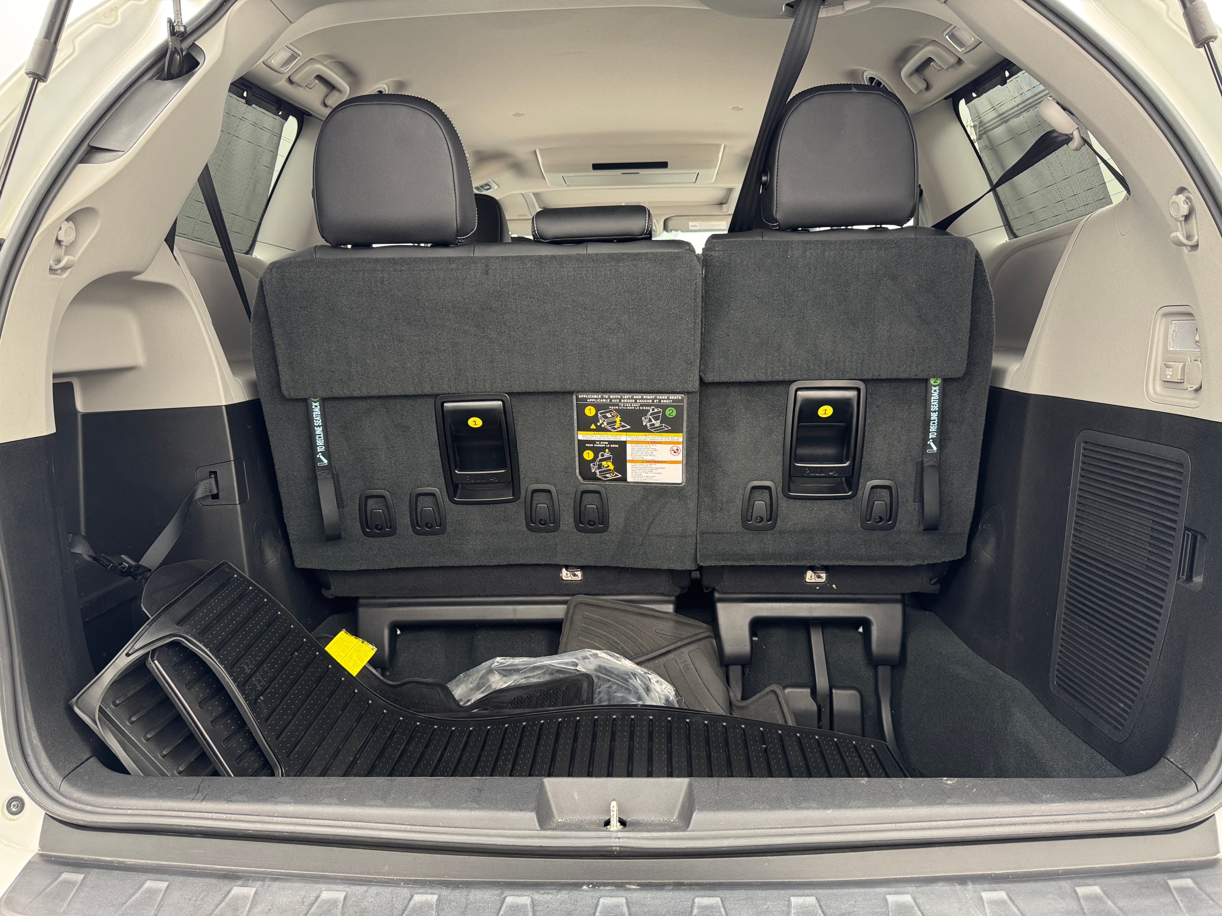 2019 Toyota Sienna SE Premium 6